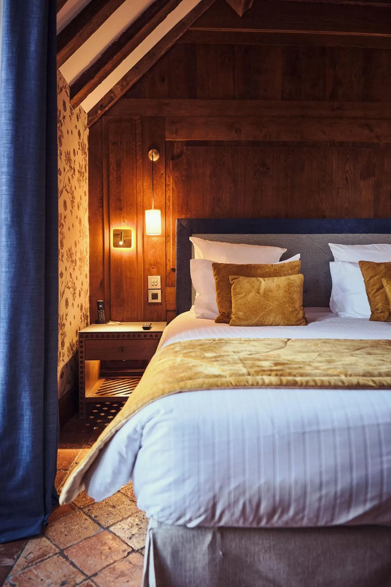 Bed in Relais Bernard Loiseau