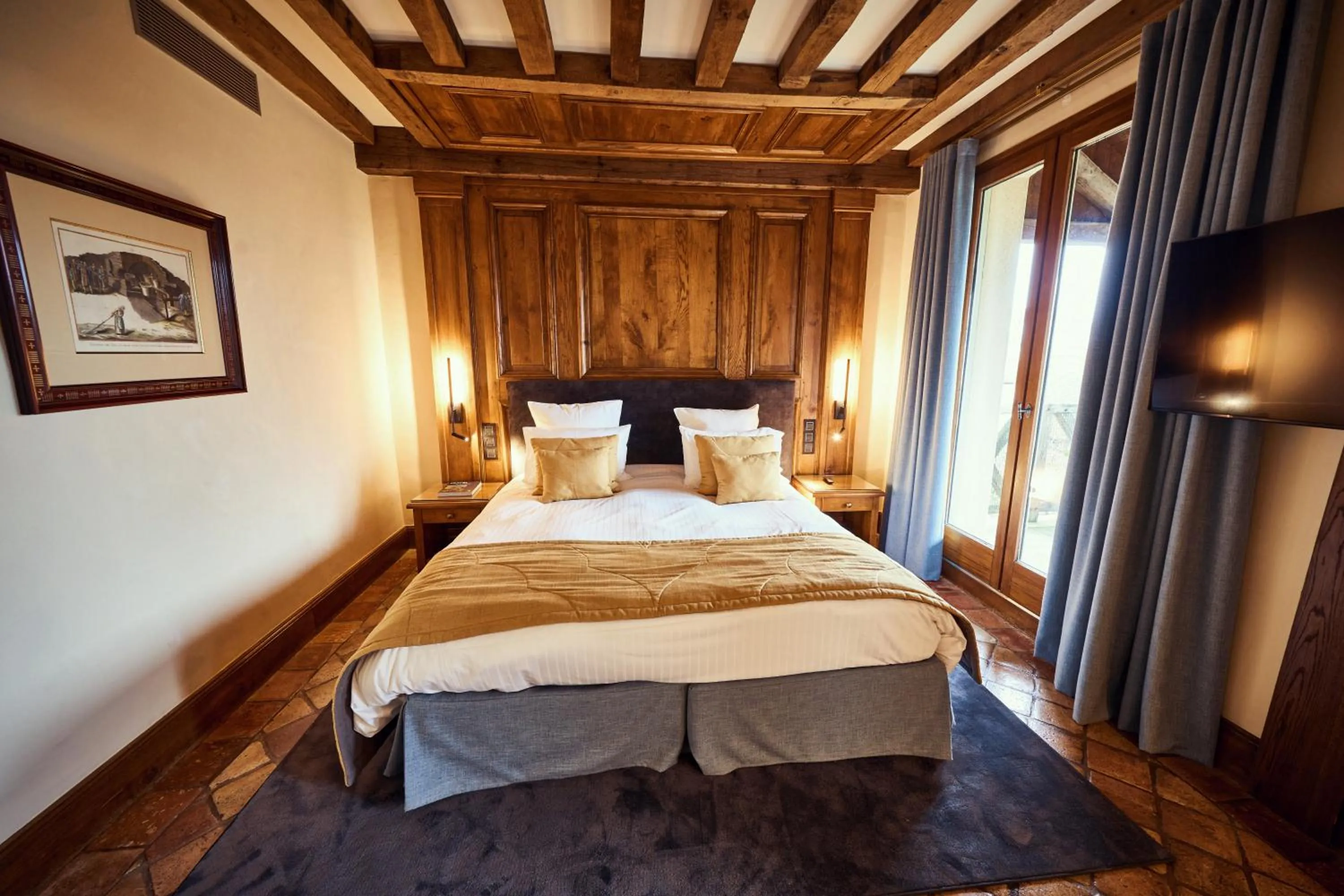 Bedroom, Bed in Relais Bernard Loiseau