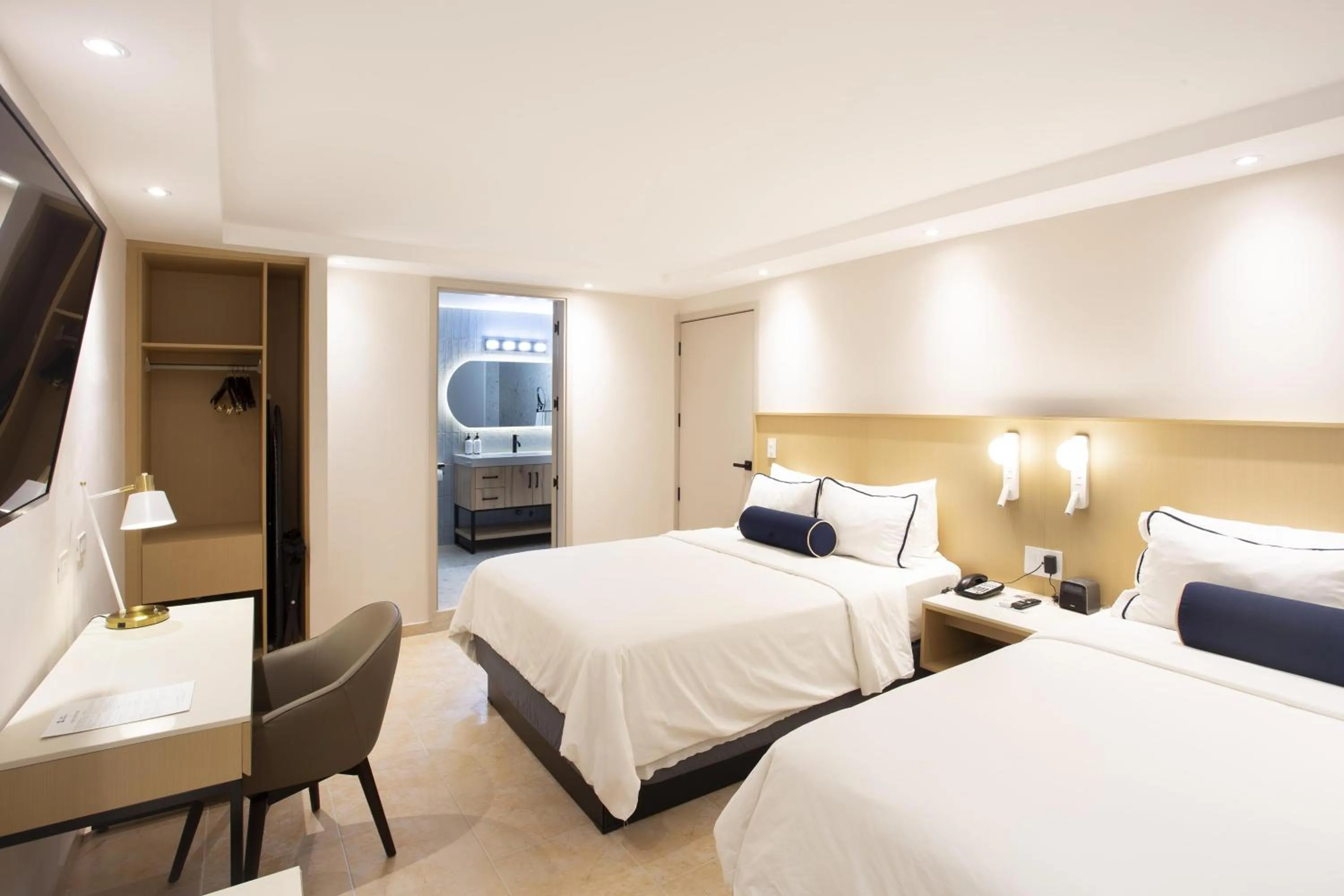 Photo of the whole room, Bed in Best Western El Dorado Panama Hotel