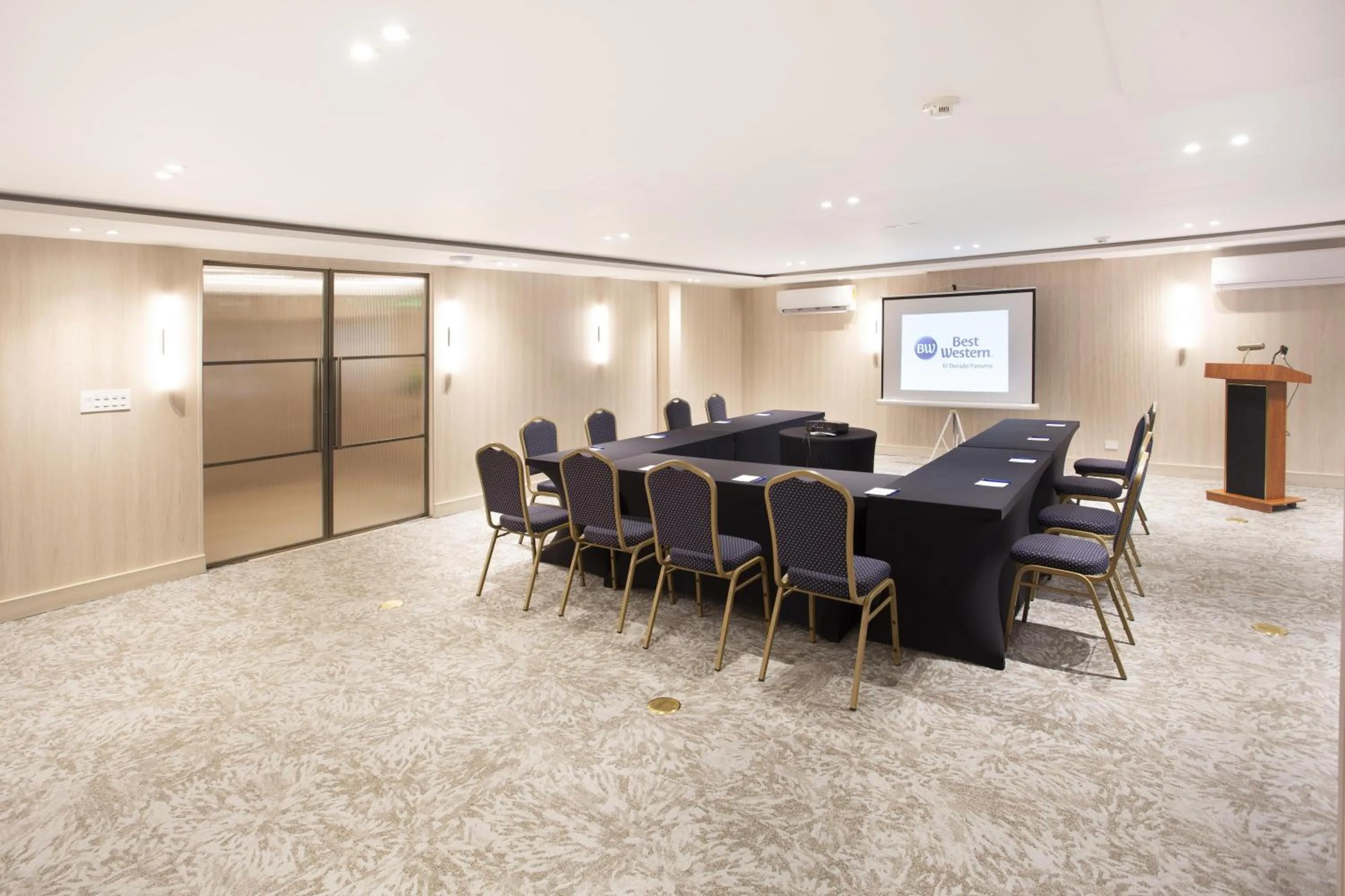 Meeting/conference room in Best Western El Dorado Panama Hotel