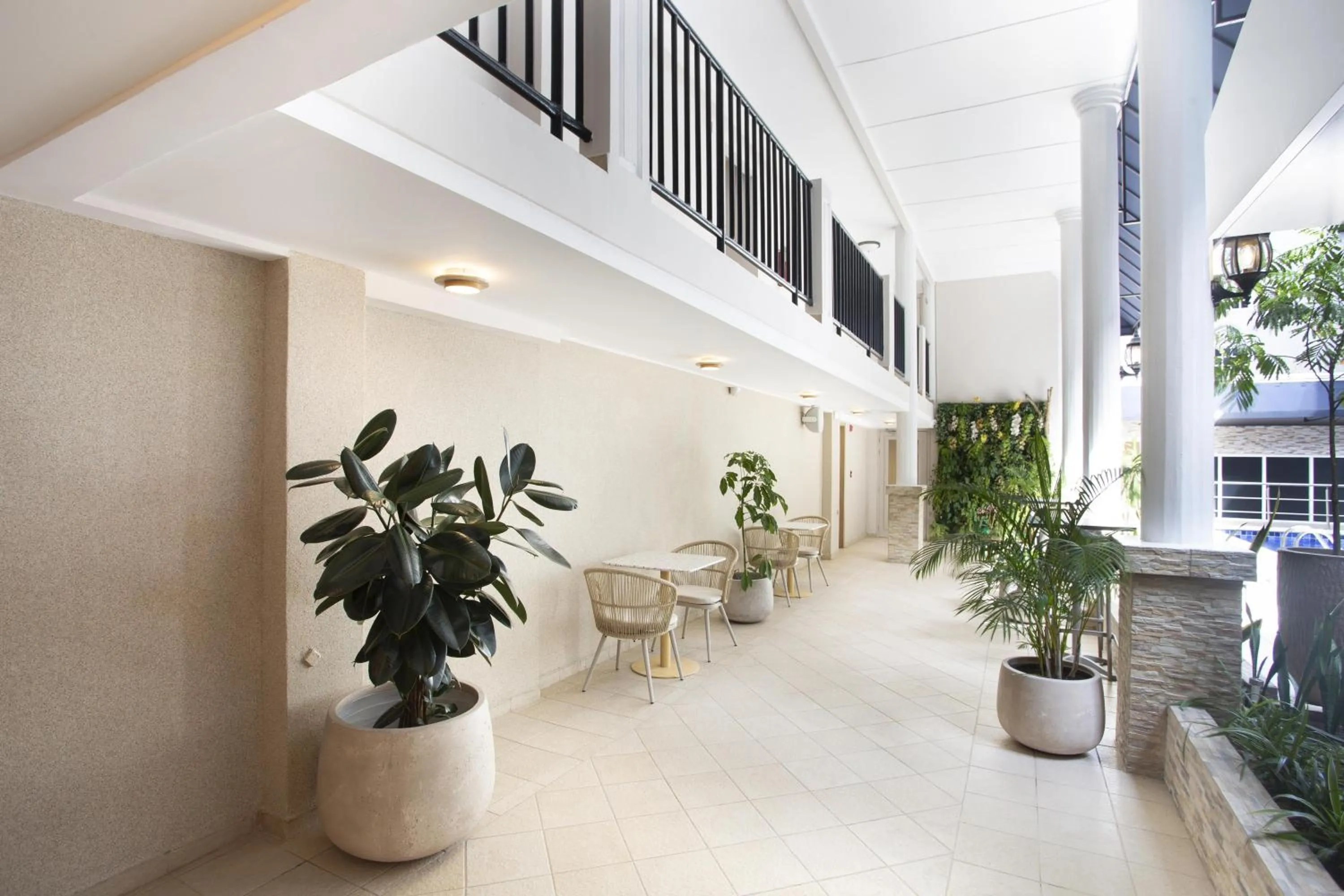 Property building in Best Western El Dorado Panama Hotel