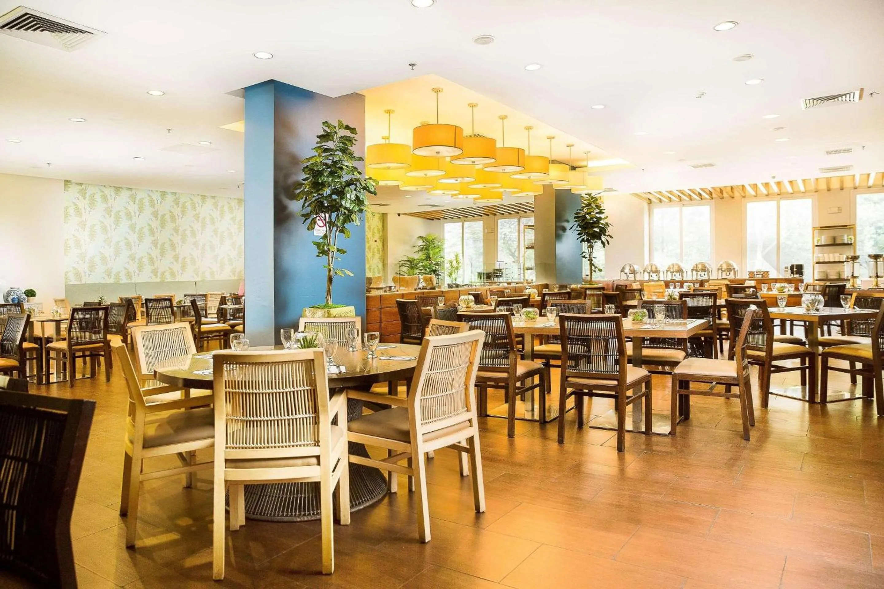 Restaurant/places to eat in Radisson Hotel Panama Canal