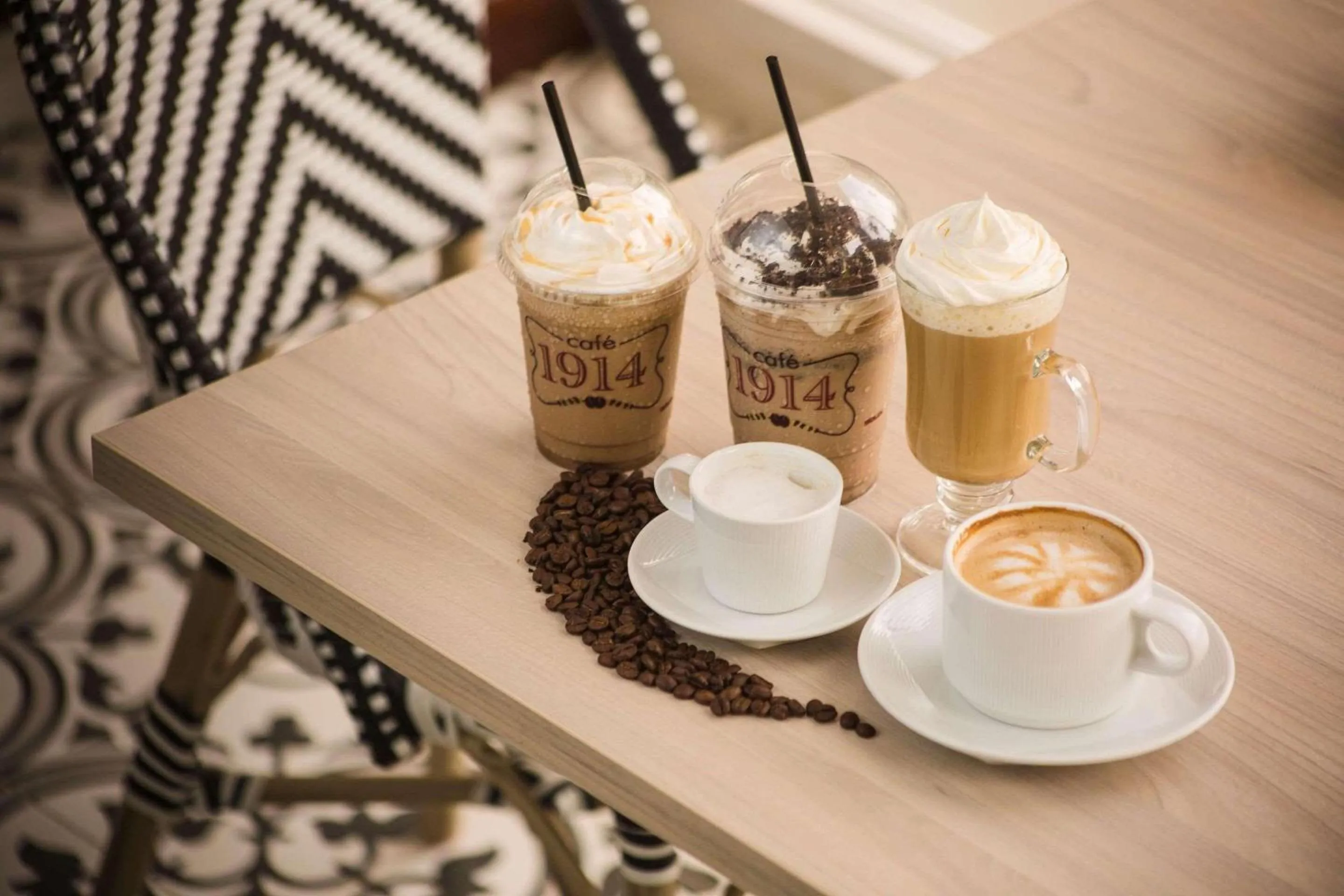 Restaurant/places to eat in Radisson Hotel Panama Canal