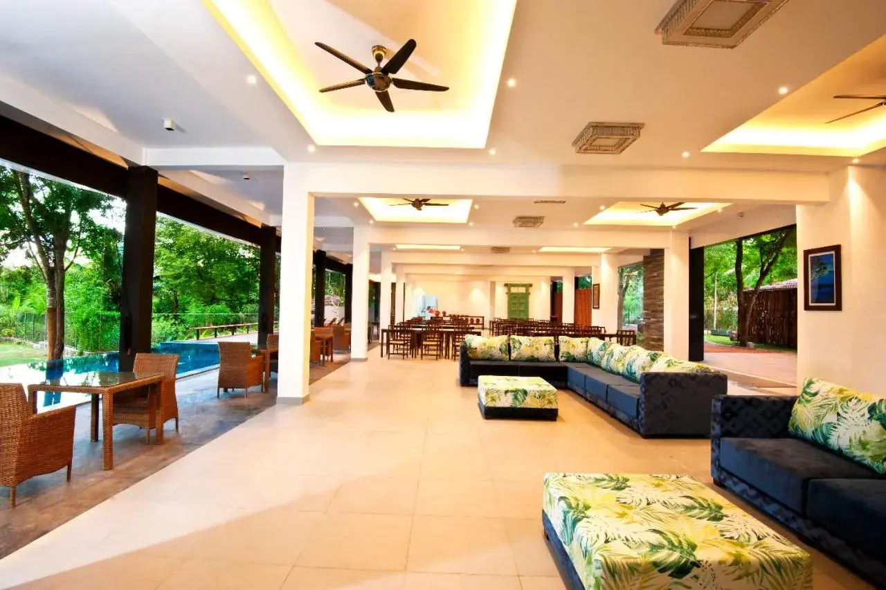 Lobby or reception in The Lake Forest Hotel Lobby or reception in The Lake Forest Hotel