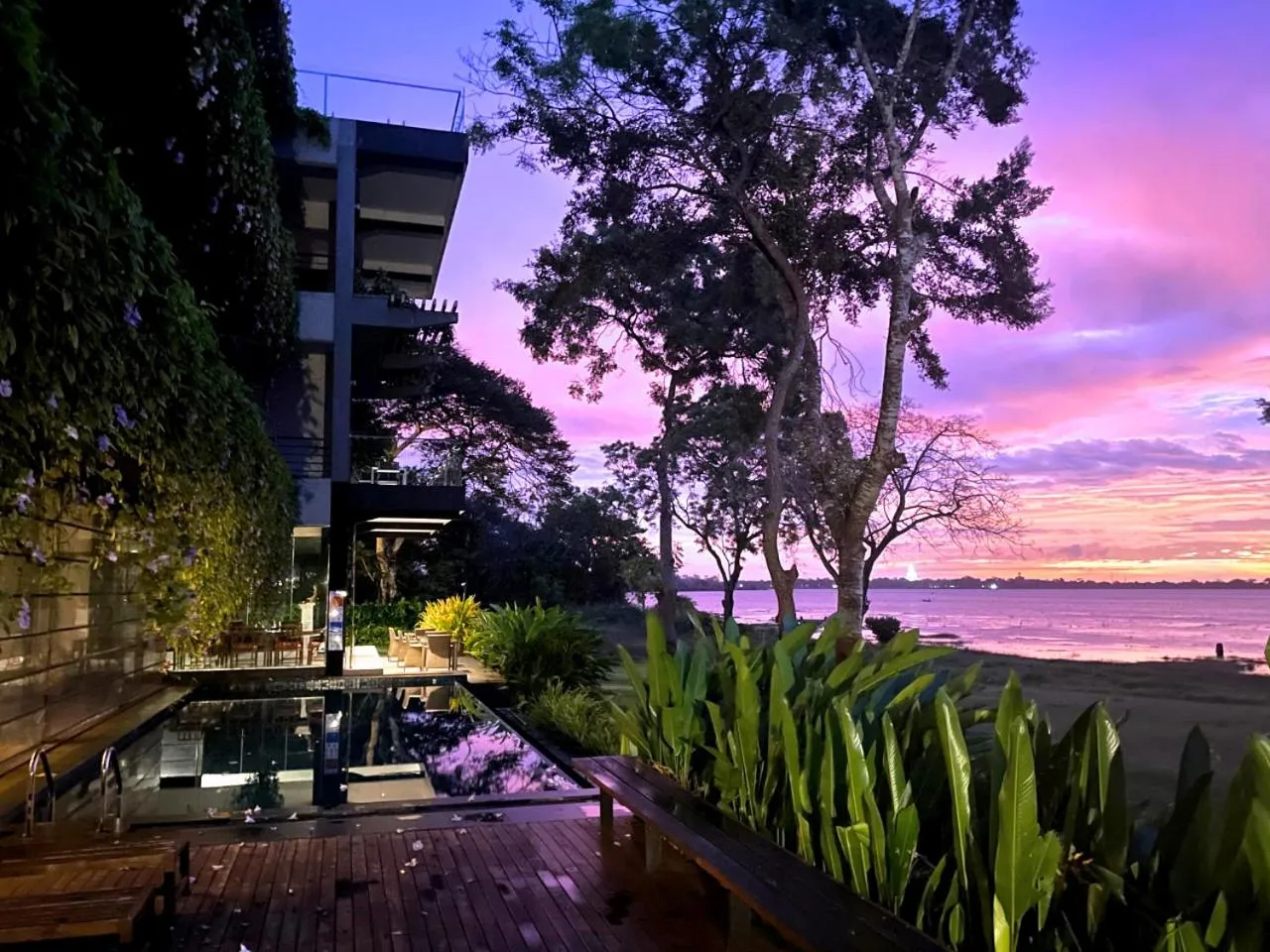 Lake view in The Lake Forest Hotel