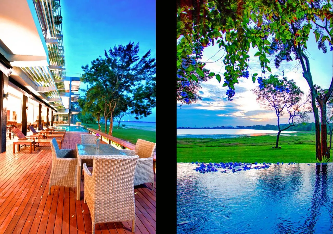 Evening entertainment in The Lake Forest Hotel