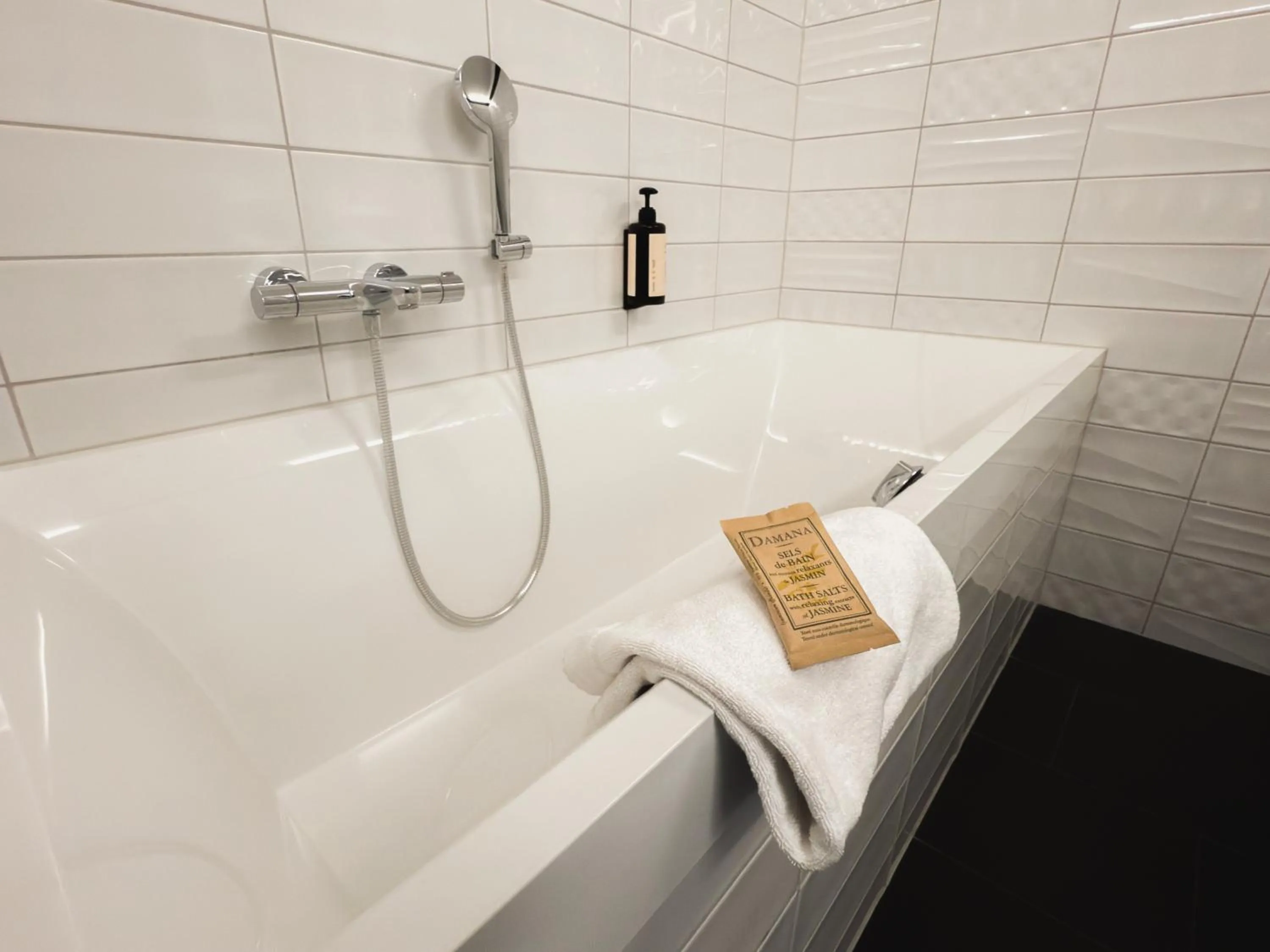 Bathroom in Hotel des Vosges BW Premier Collection
