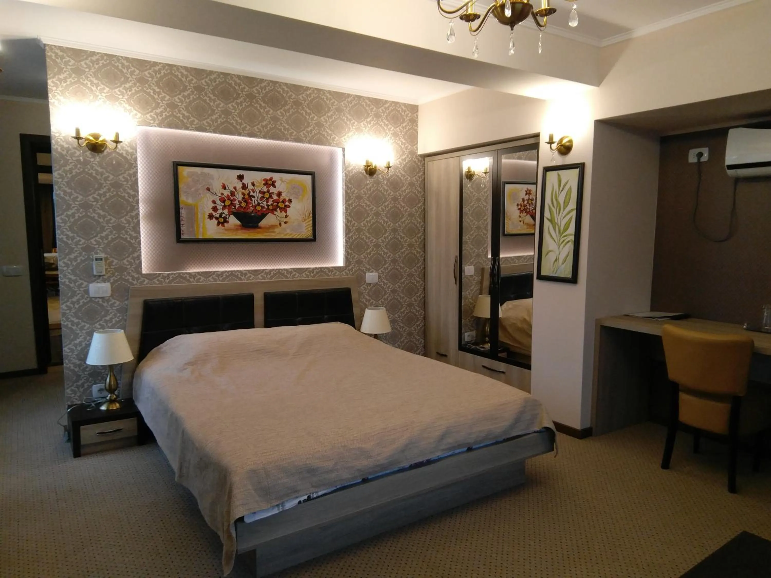 Photo of the whole room, Bed in La Cristina