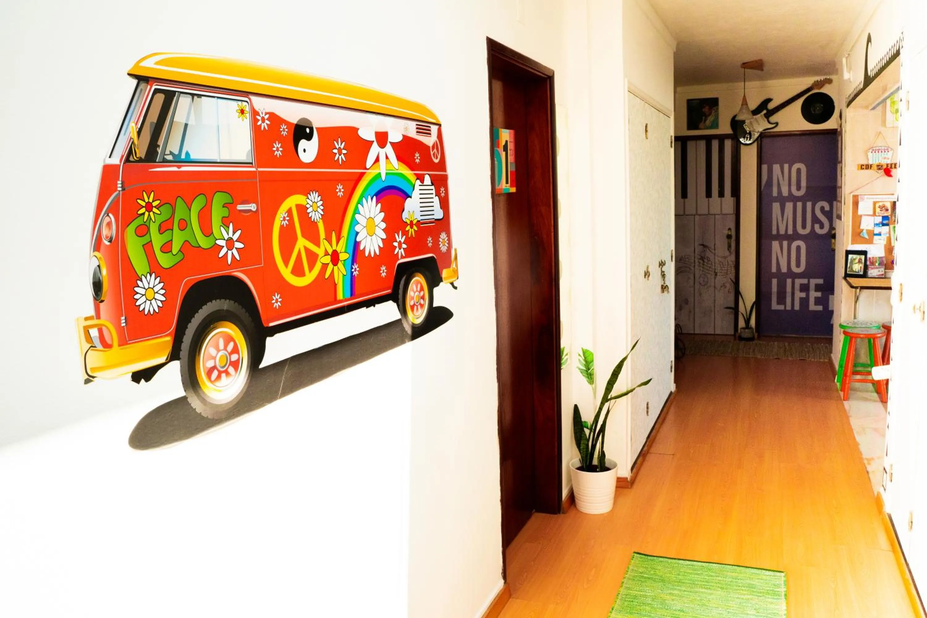 Paz & Amor Guest House - Peace & Love