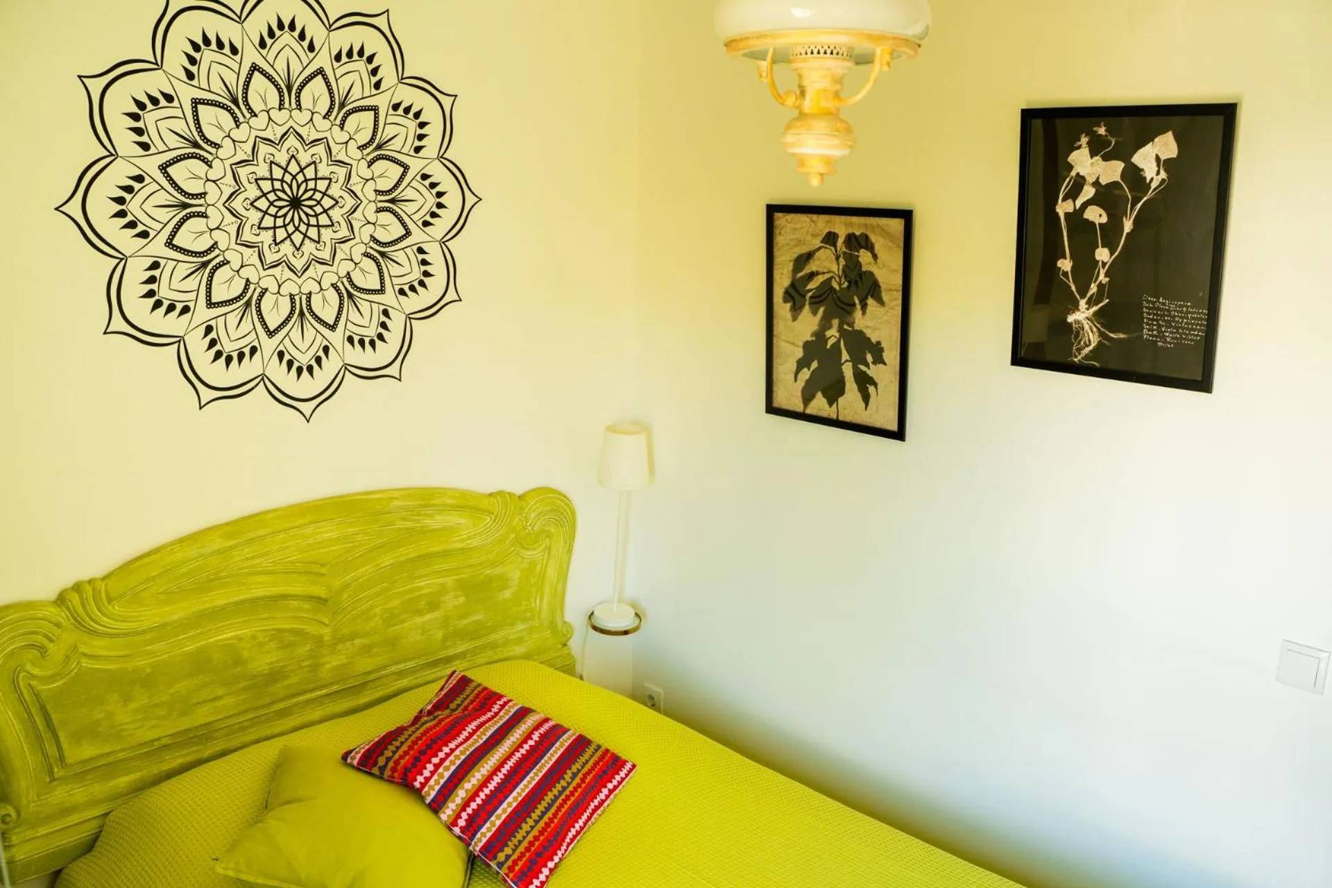 Paz & Amor Guest House - Peace & Love