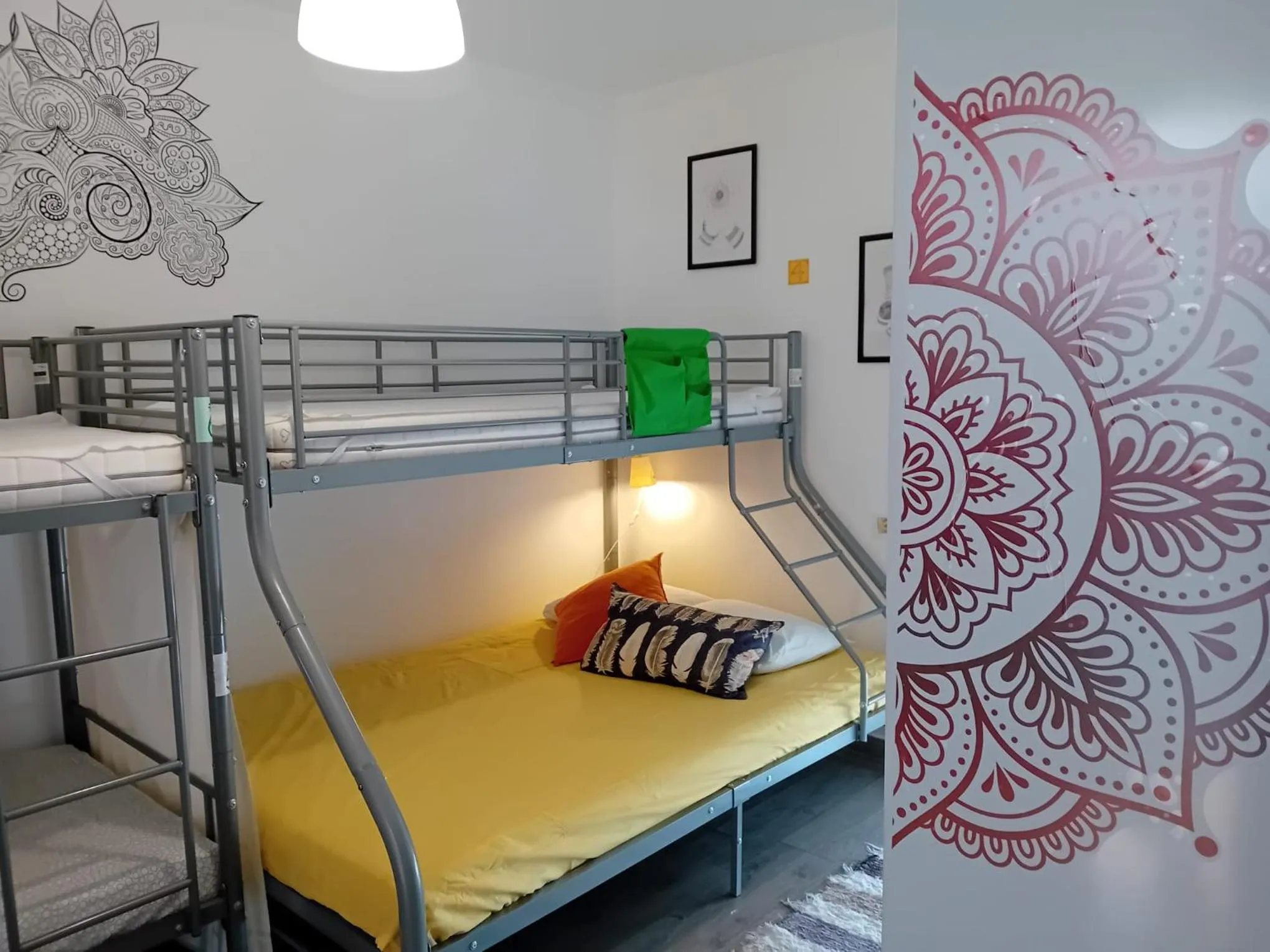 Bed in Paz & Amor Guest House - Peace & Love