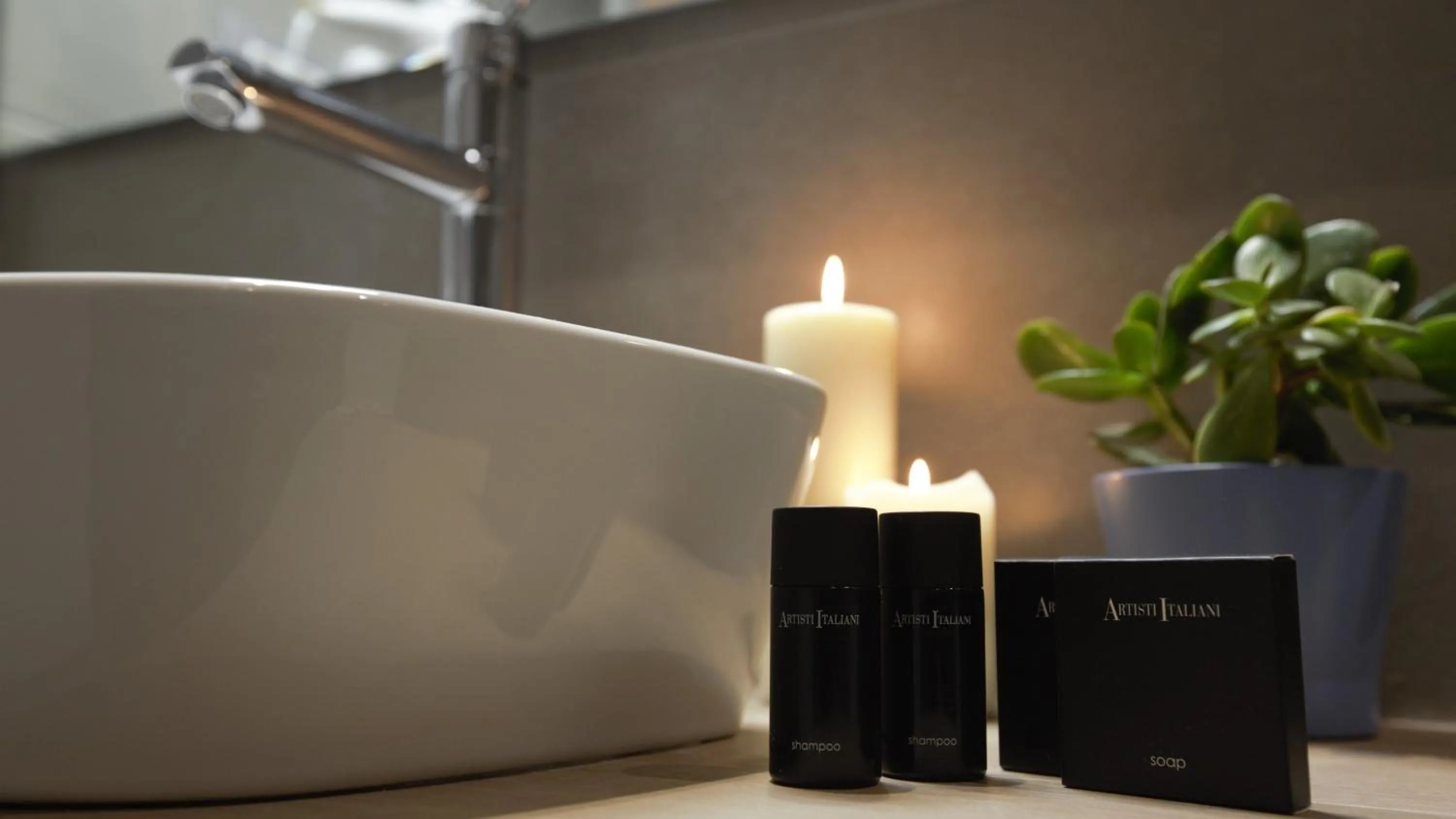 Bathroom in Plaza 1866 Superior City Rooms