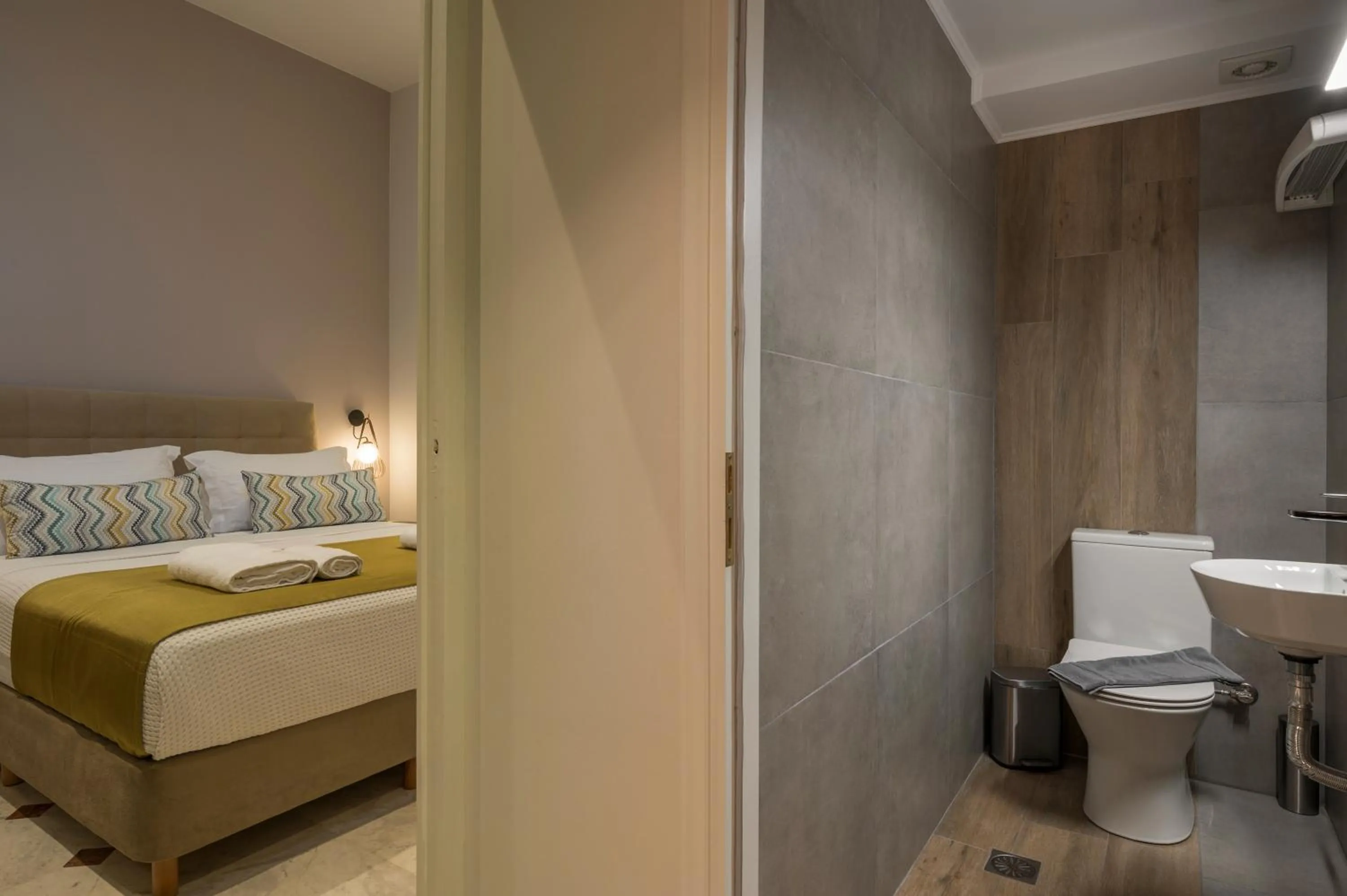 Bed in Plaza 1866 Superior City Rooms