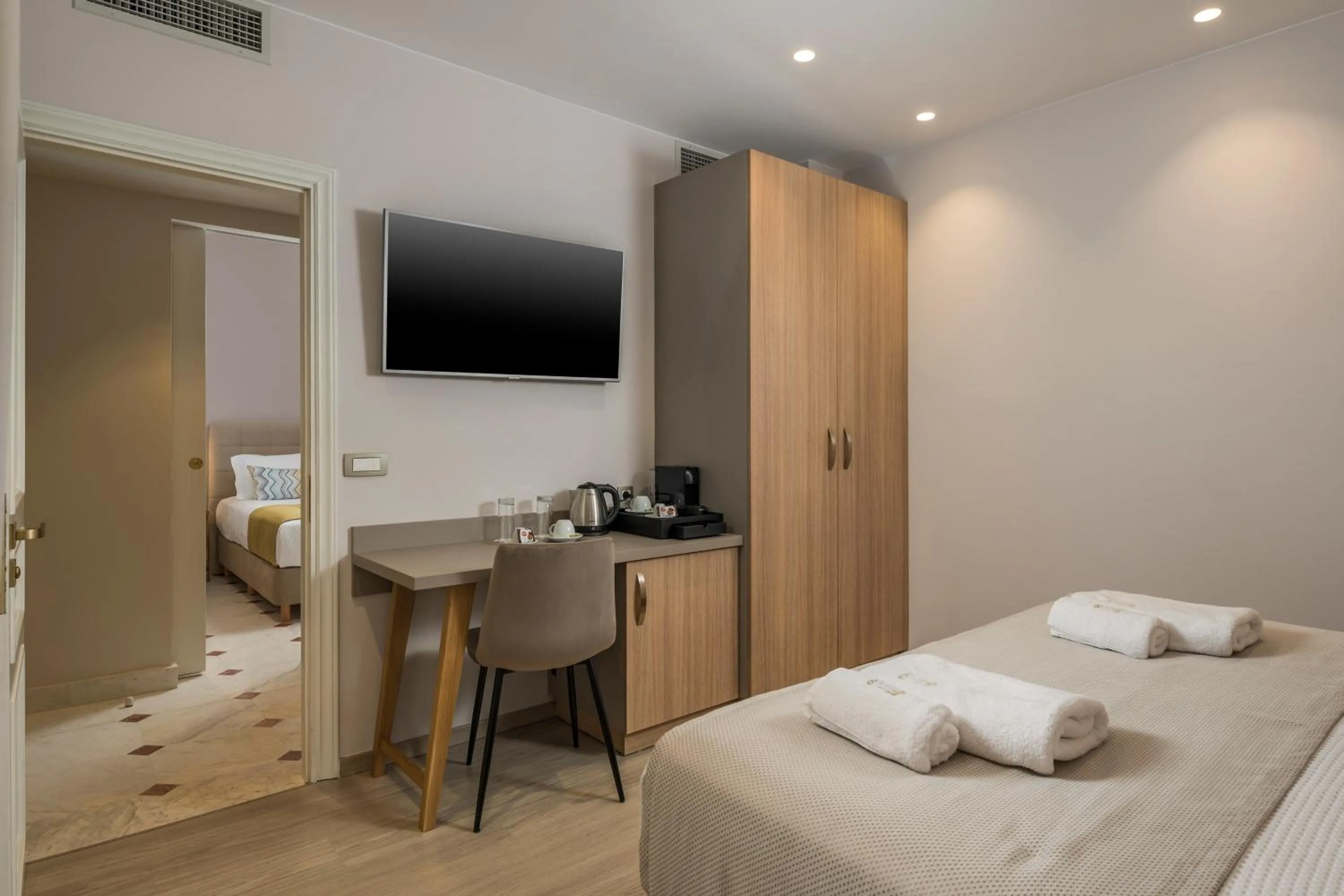 Bed in Plaza 1866 Superior City Rooms