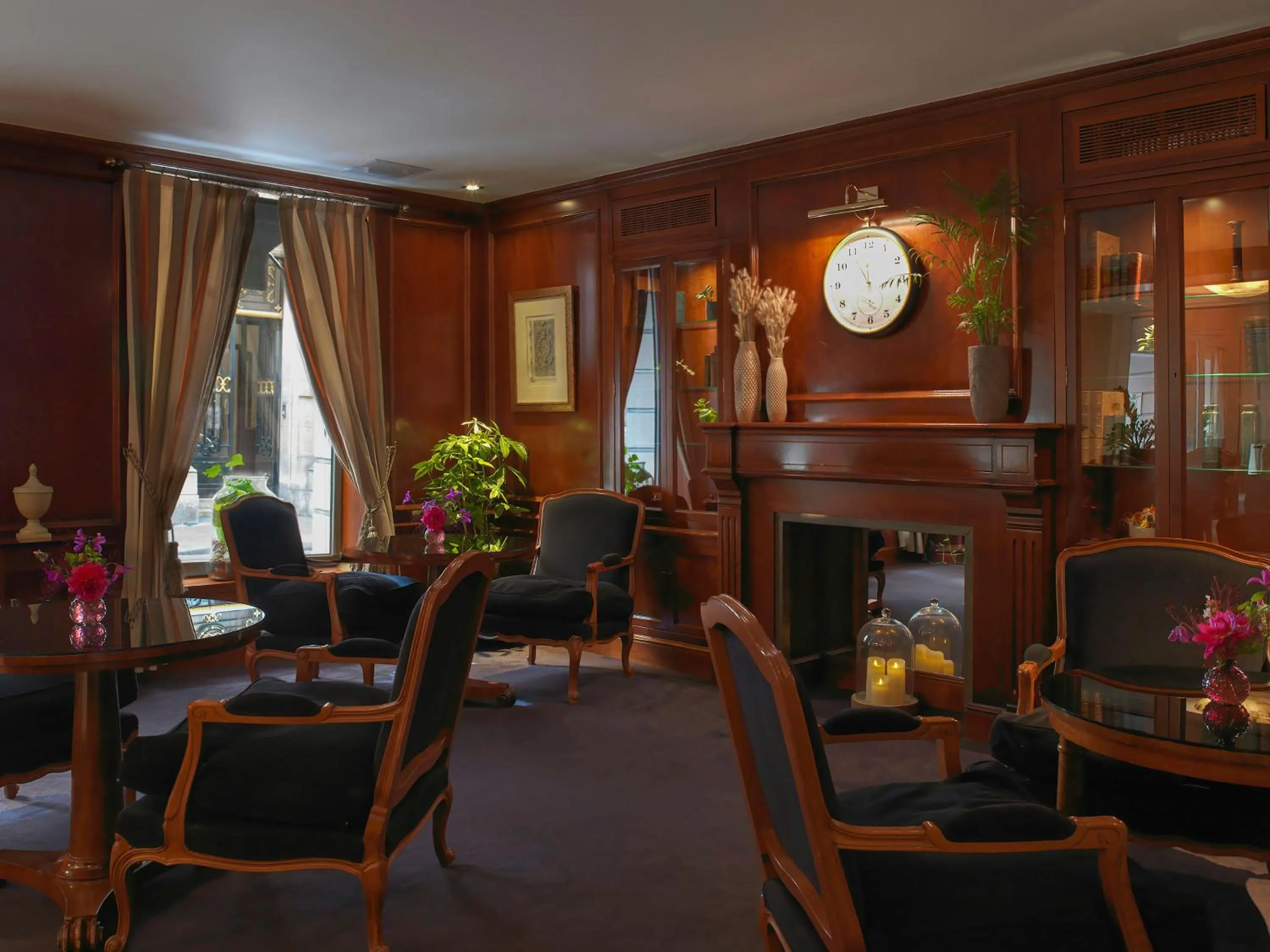 Property building in Meliá Paris Vendôme