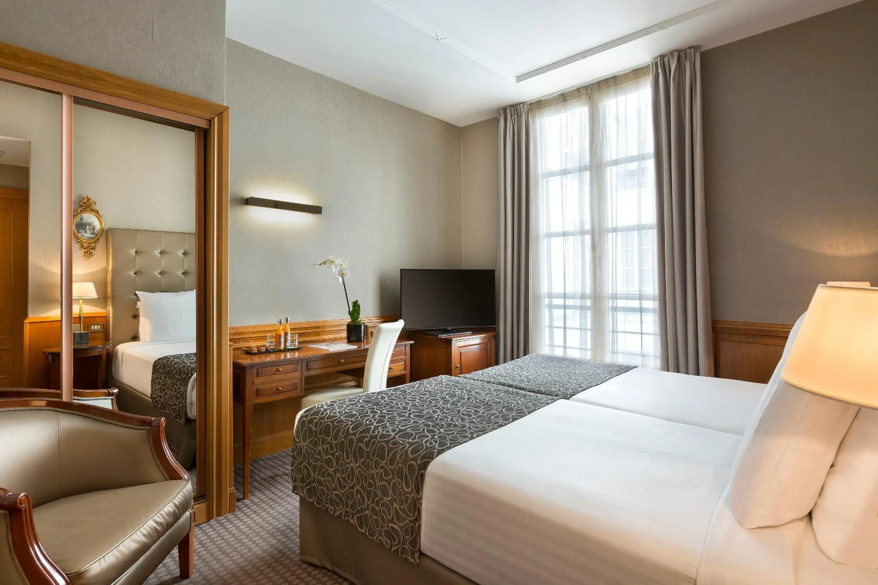 Bed in Meliá Paris Vendôme Bed in Meliá Paris Vendôme