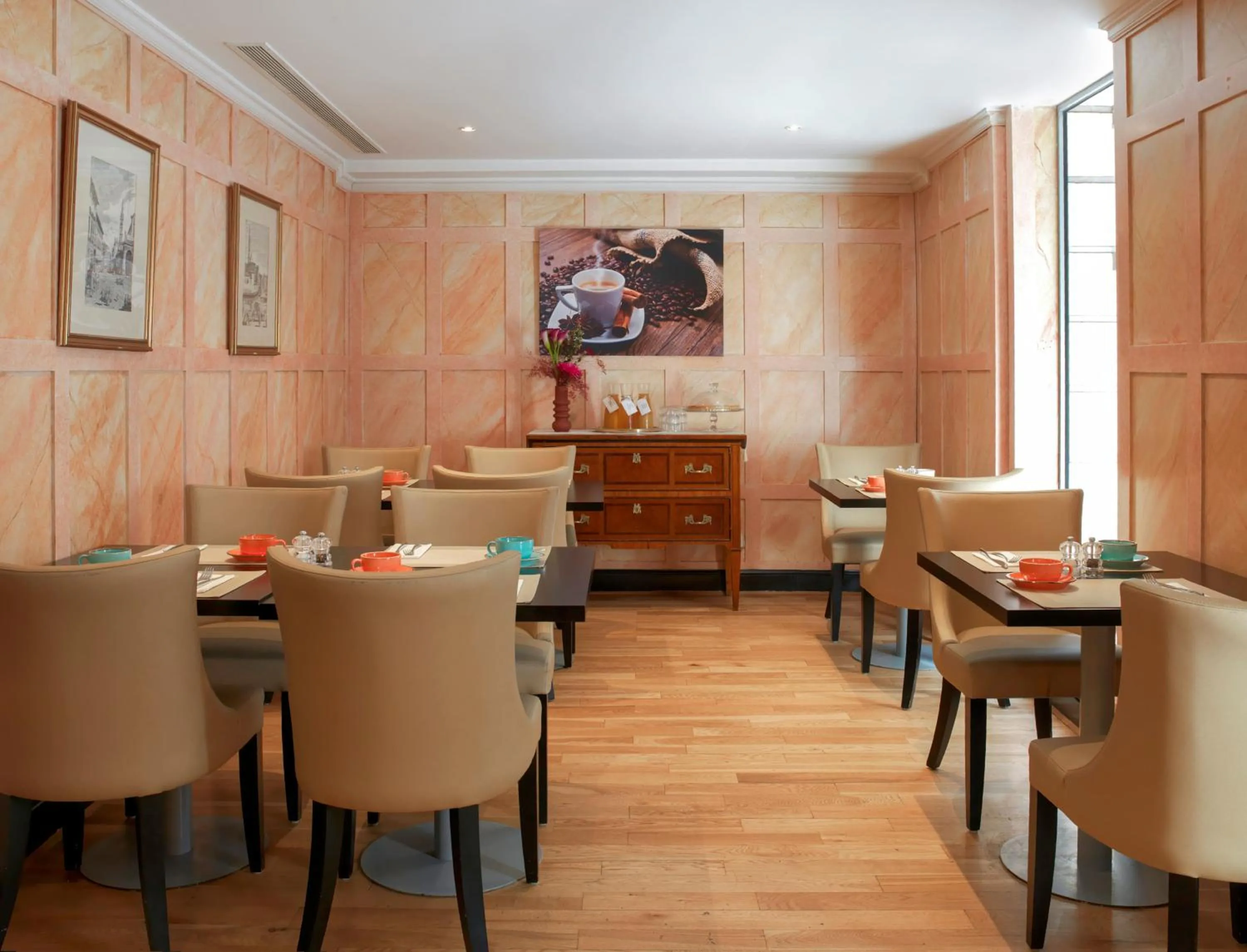 Property building in Meliá Paris Vendôme