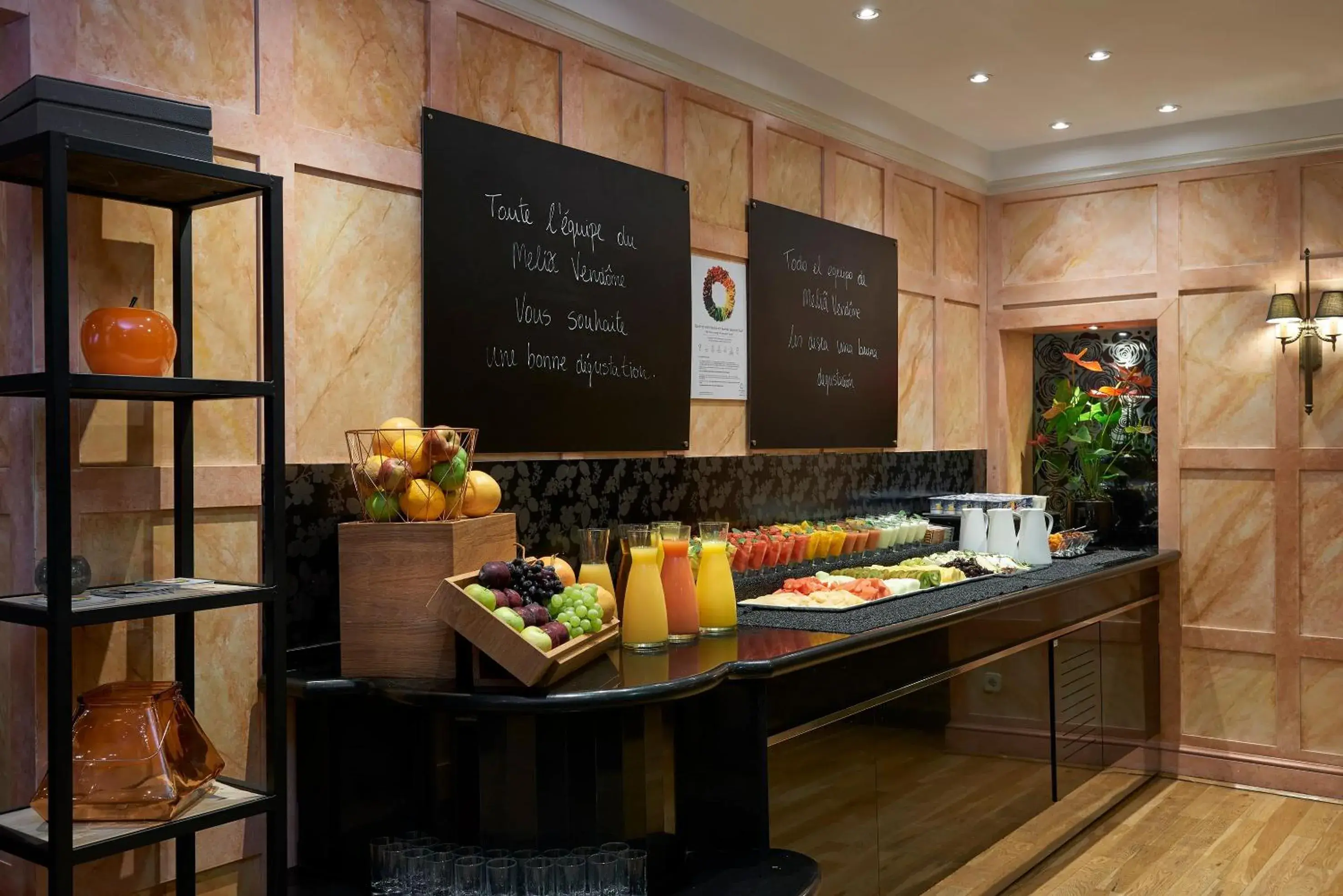 Food and drinks in Meliá Paris Vendôme Food and drinks in Meliá Paris Vendôme