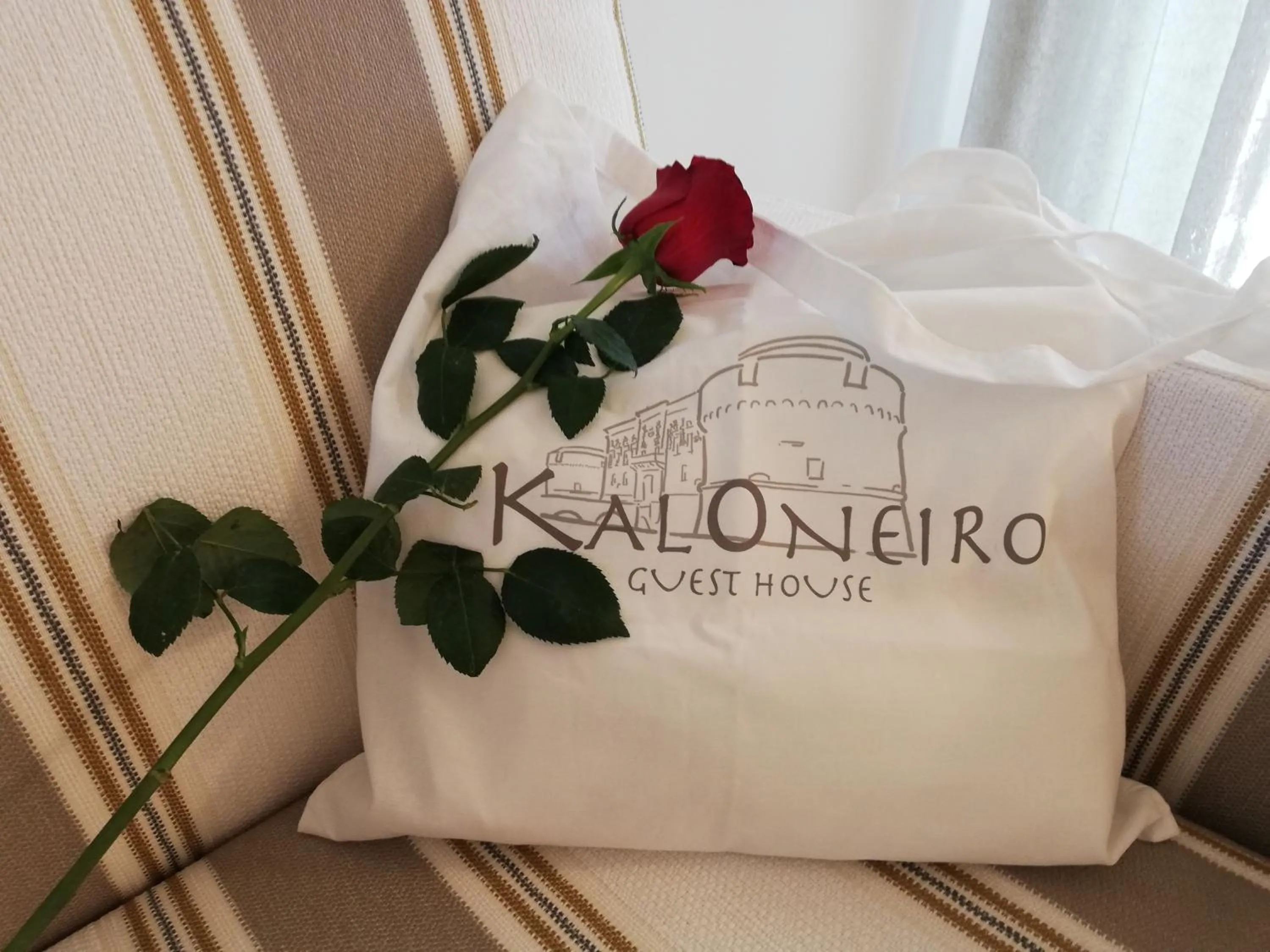 Decorative detail in Kaloneiro Guest House