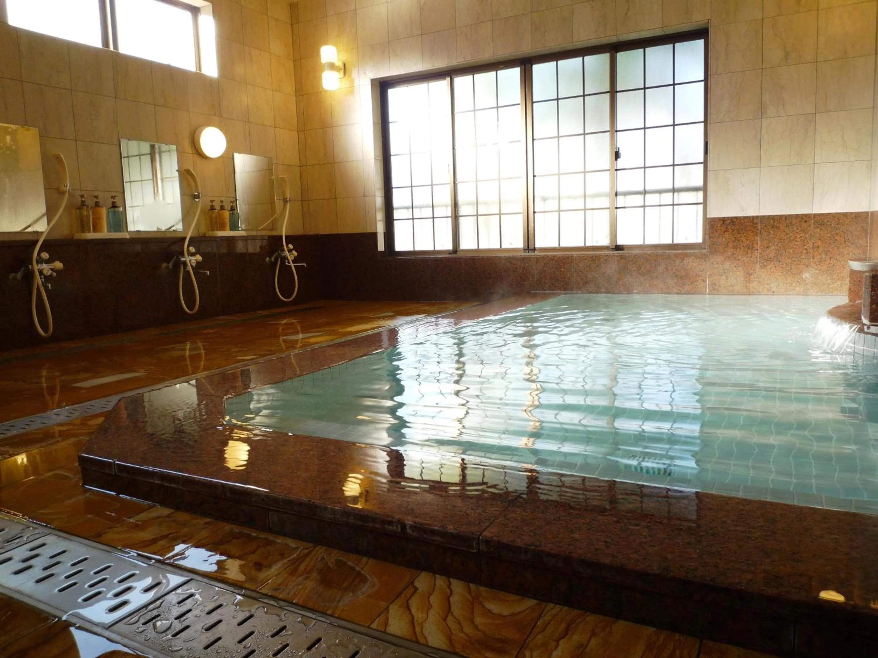 Hot Spring Bath in Takanoya