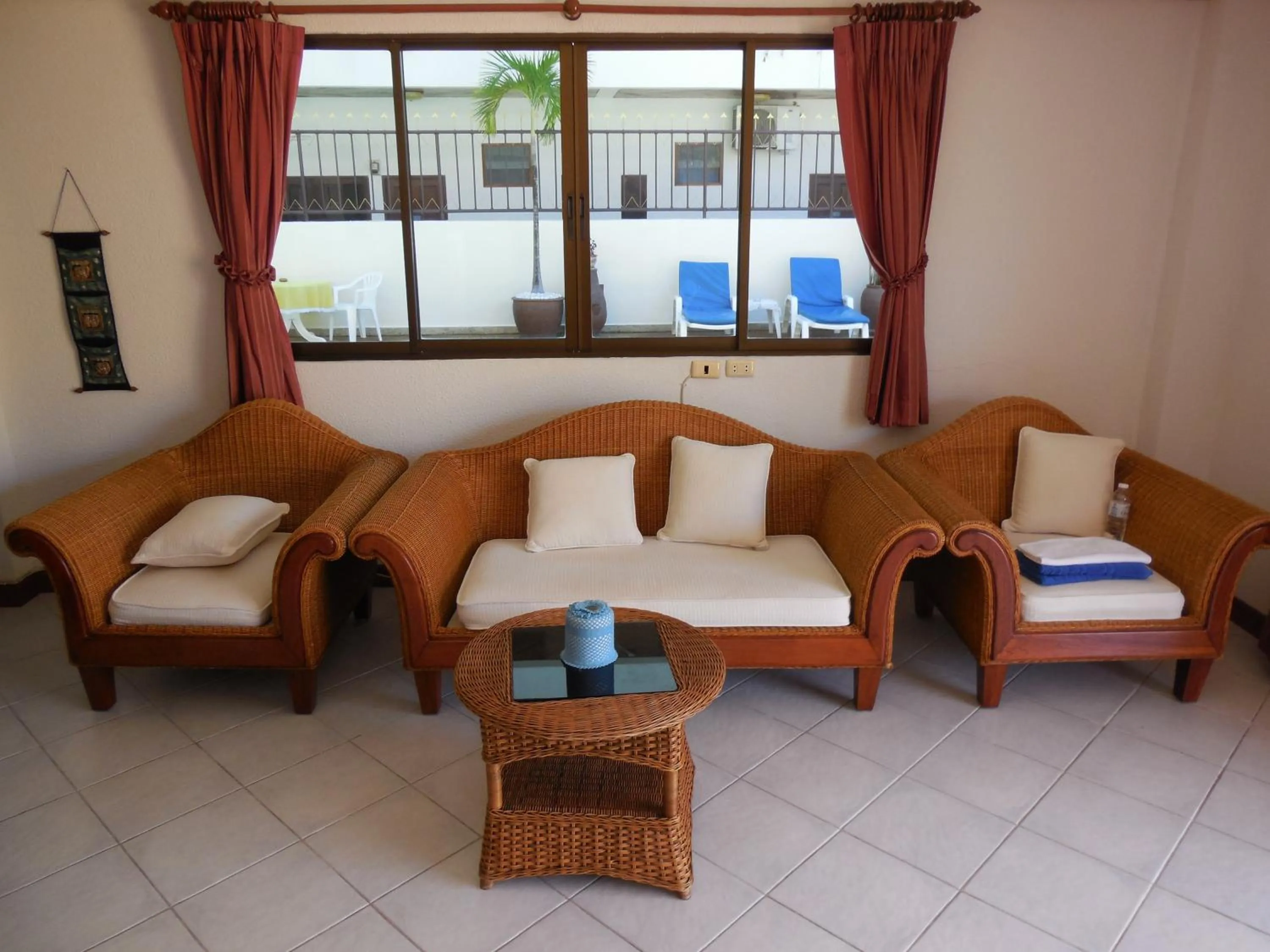 Seating area in Blue Sky Residence