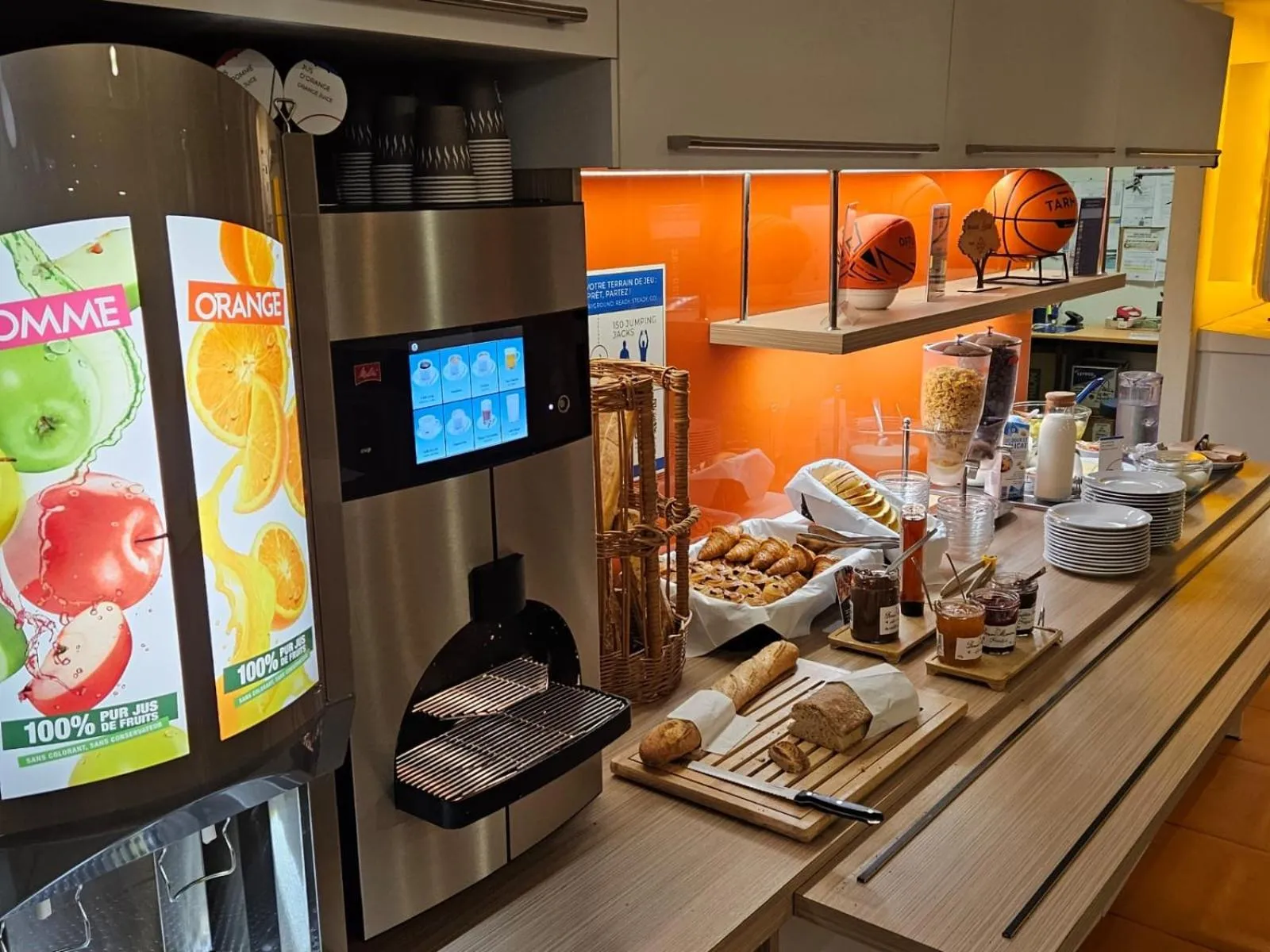 Breakfast in ibis budget Toulouse Aeroport