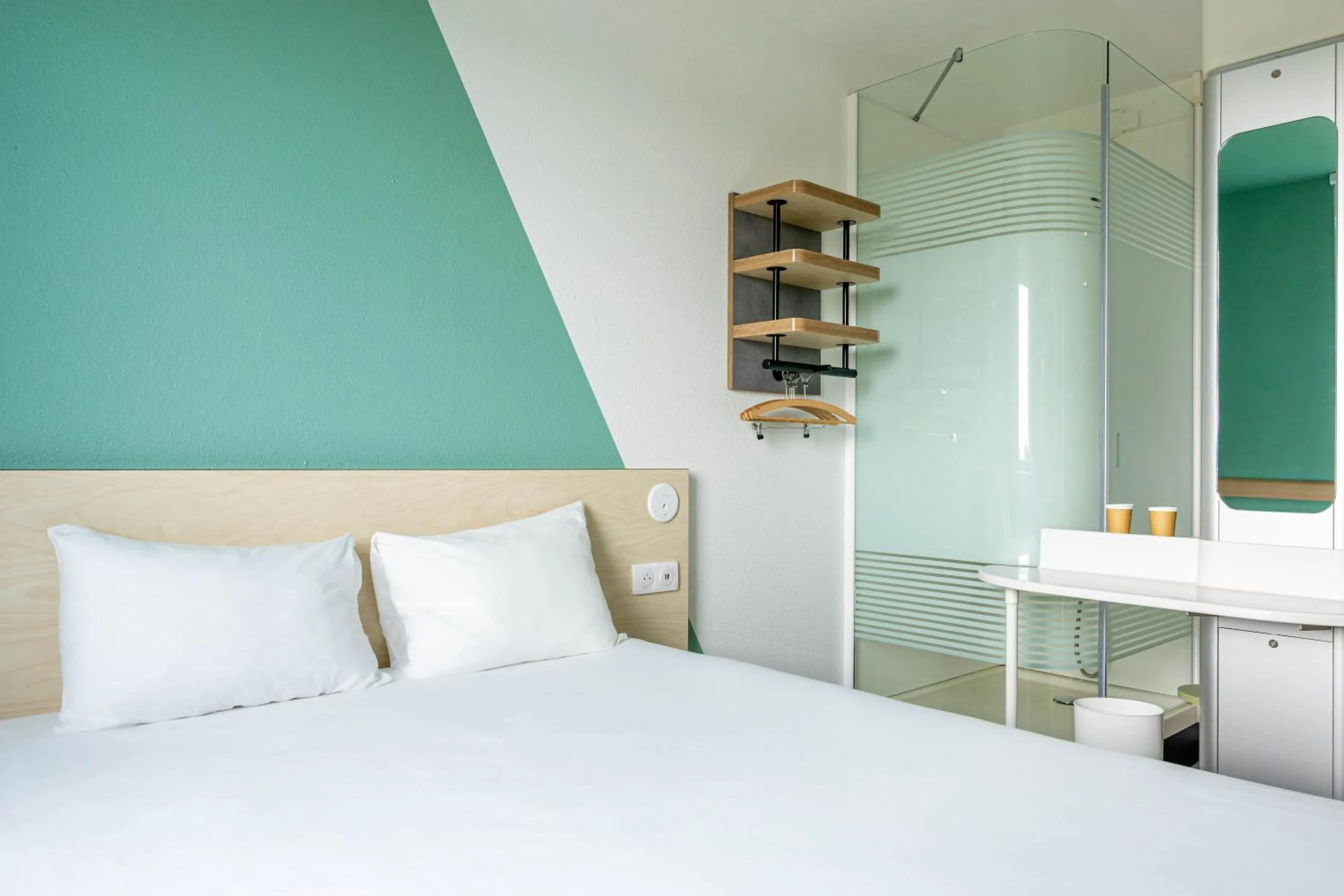 Bed in ibis budget Toulouse Aeroport