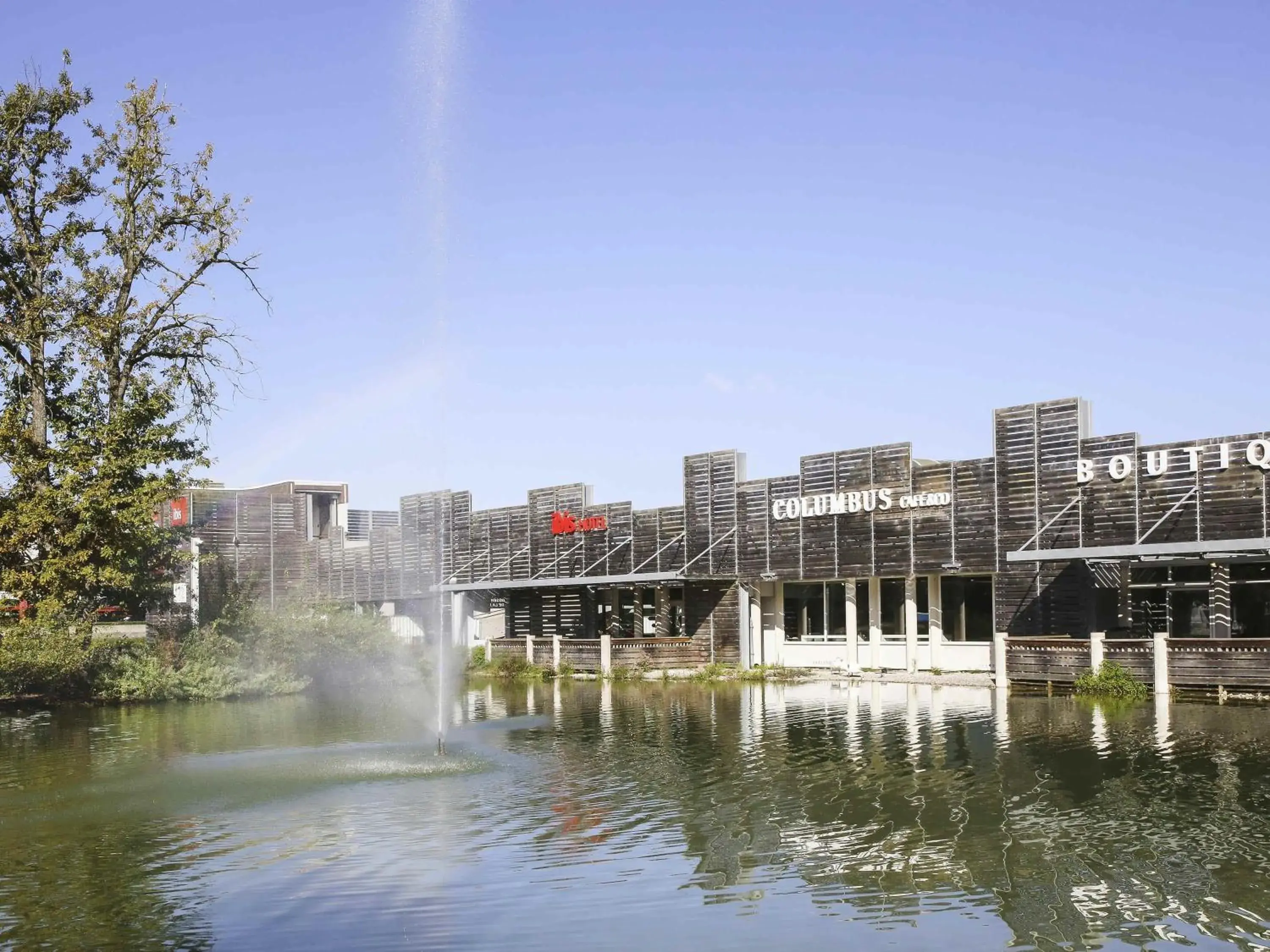 Property building in ibis Bourg Jasseron/Teyssonge Property building in ibis Bourg Jasseron/Teyssonge