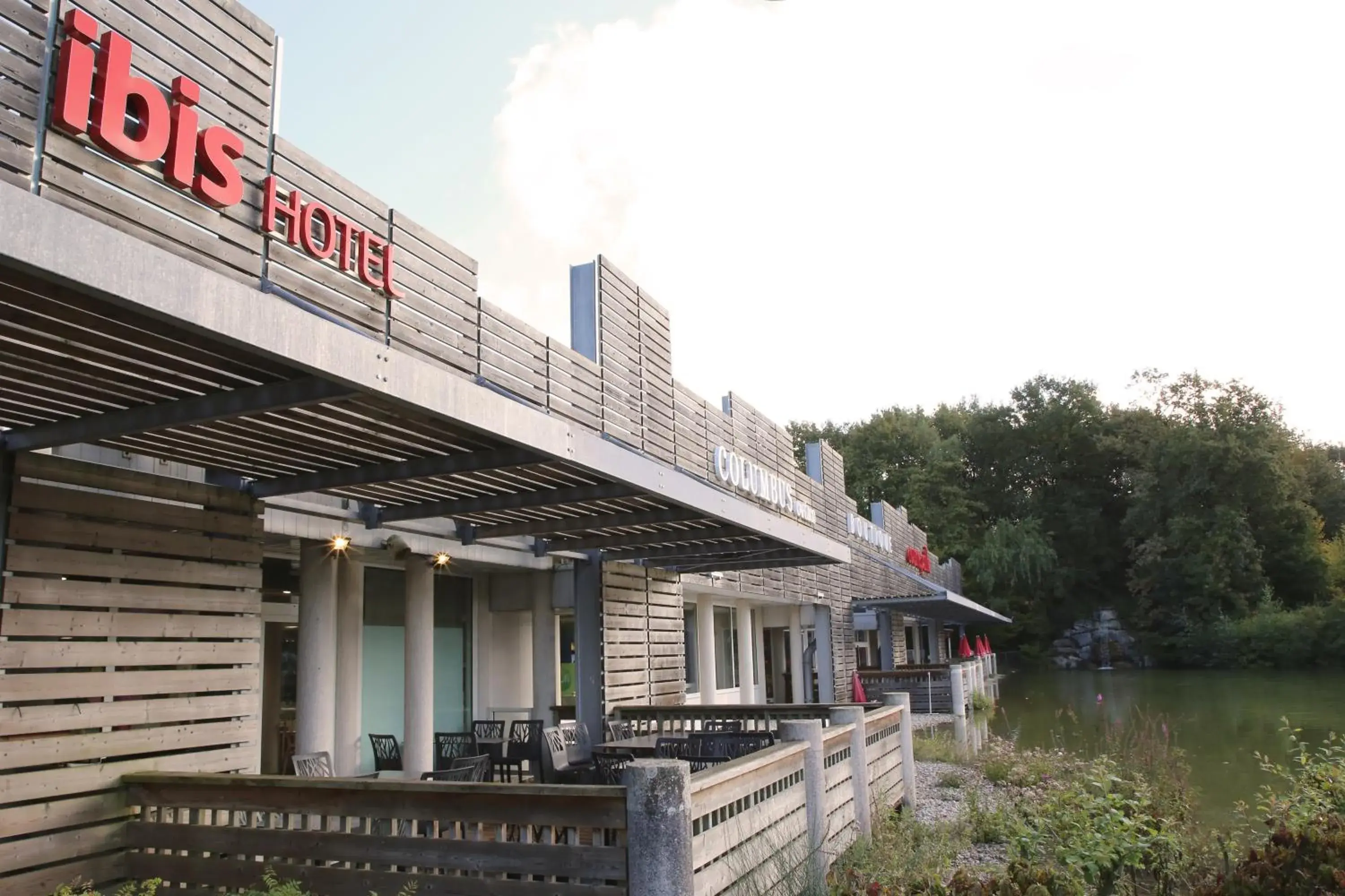 Lake view in ibis Bourg Jasseron/Teyssonge Lake view in ibis Bourg Jasseron/Teyssonge