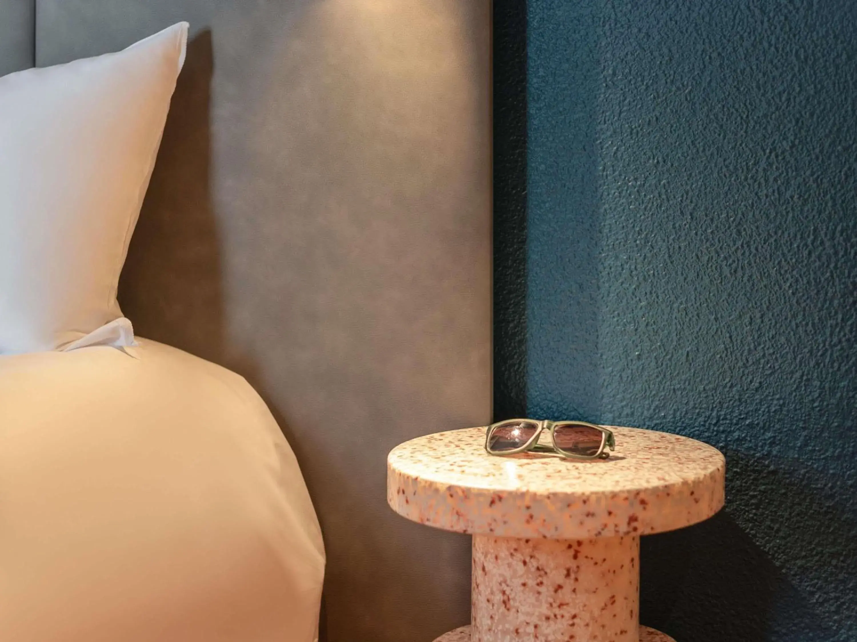 Property building, Bed in ibis Bourg Jasseron/Teyssonge Property building, Bed in ibis Bourg Jasseron/Teyssonge