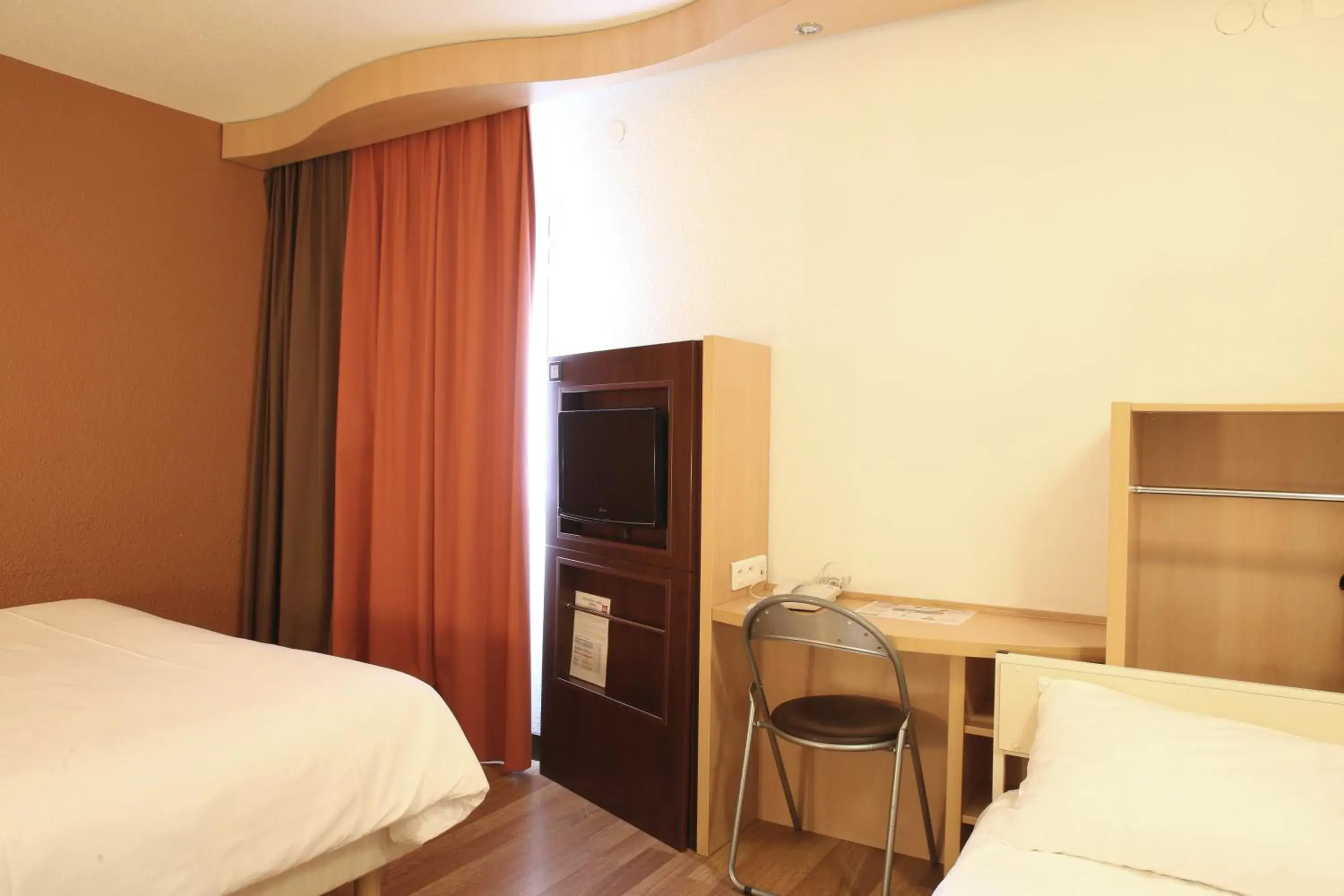 Bed in ibis Bourg Jasseron/Teyssonge Bed in ibis Bourg Jasseron/Teyssonge