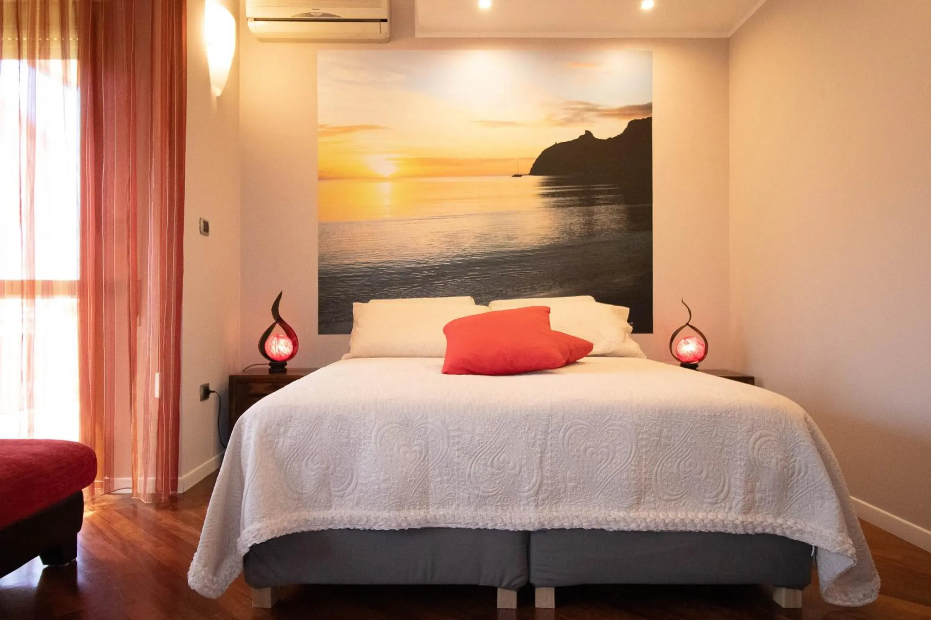 Double or Twin Room with Private External Bathroom With balcony - single occupancy in La Casa di Adele Cagliari B&B Double or Twin Room with Private External Bathroom With balcony - single occupancy in La Casa di Adele Cagliari B&B