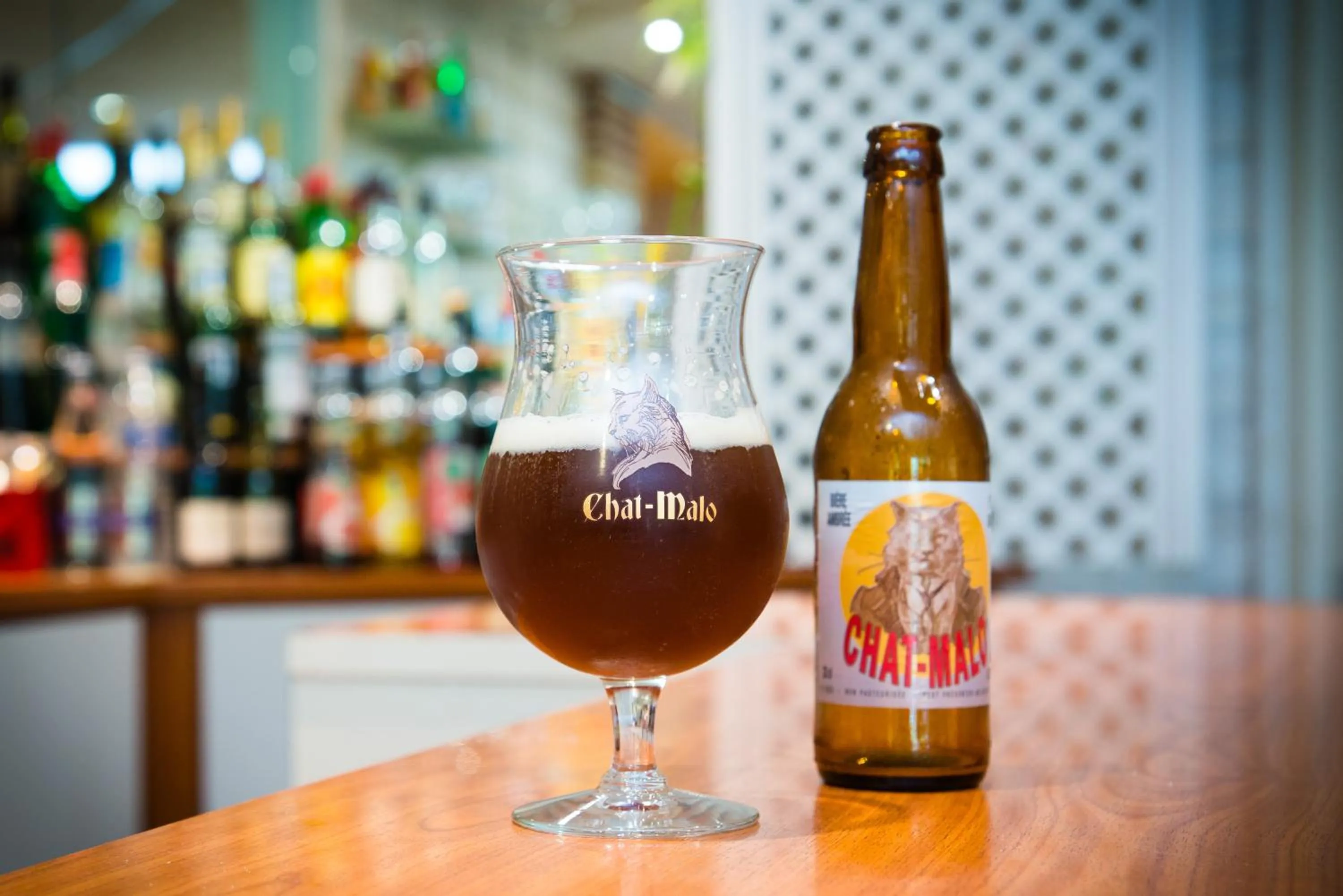 Lounge or bar in Brit Hotel Saint Malo – Le Transat