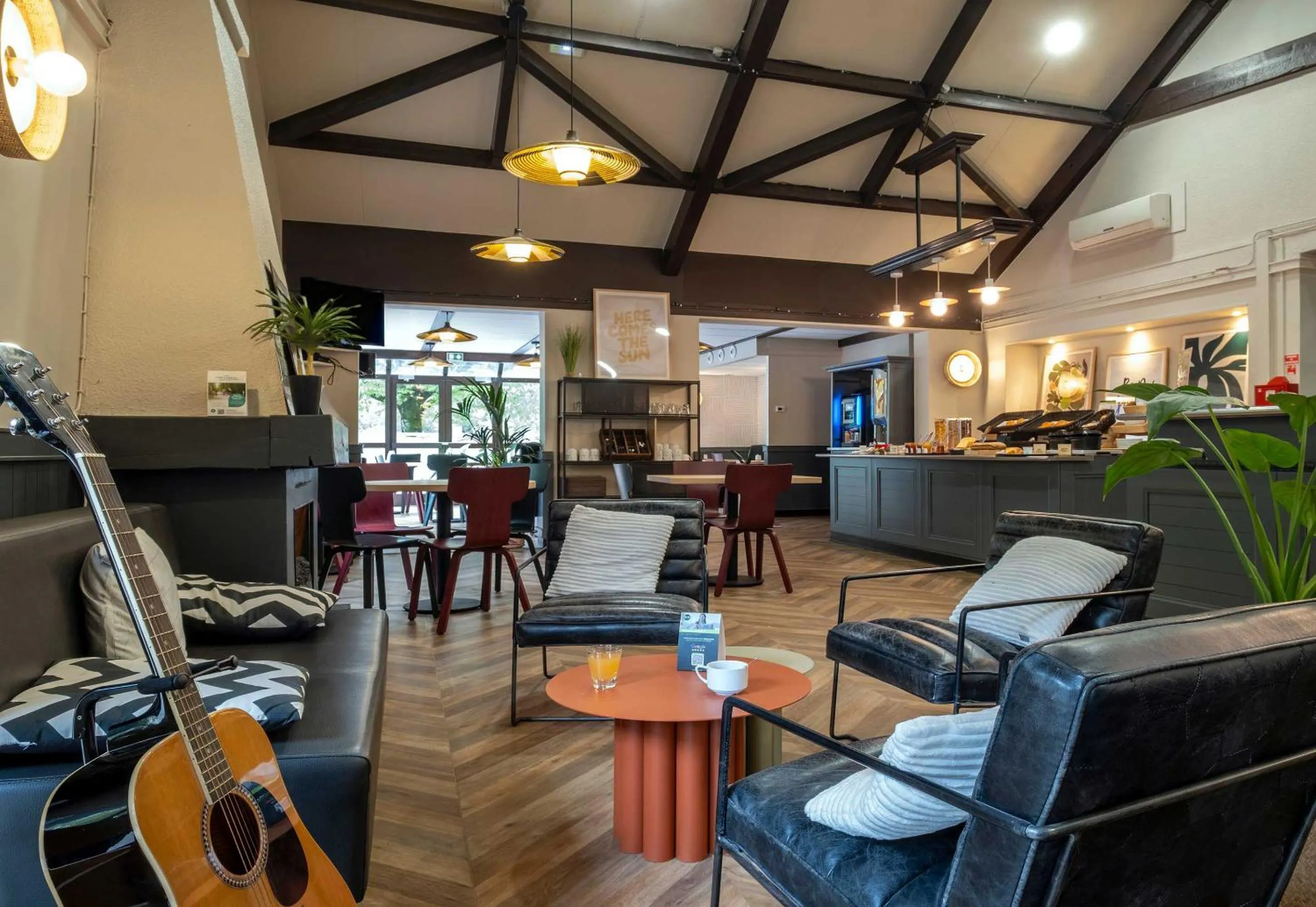 Lobby or reception in B&B HOTEL Niort Sud Venise Verte