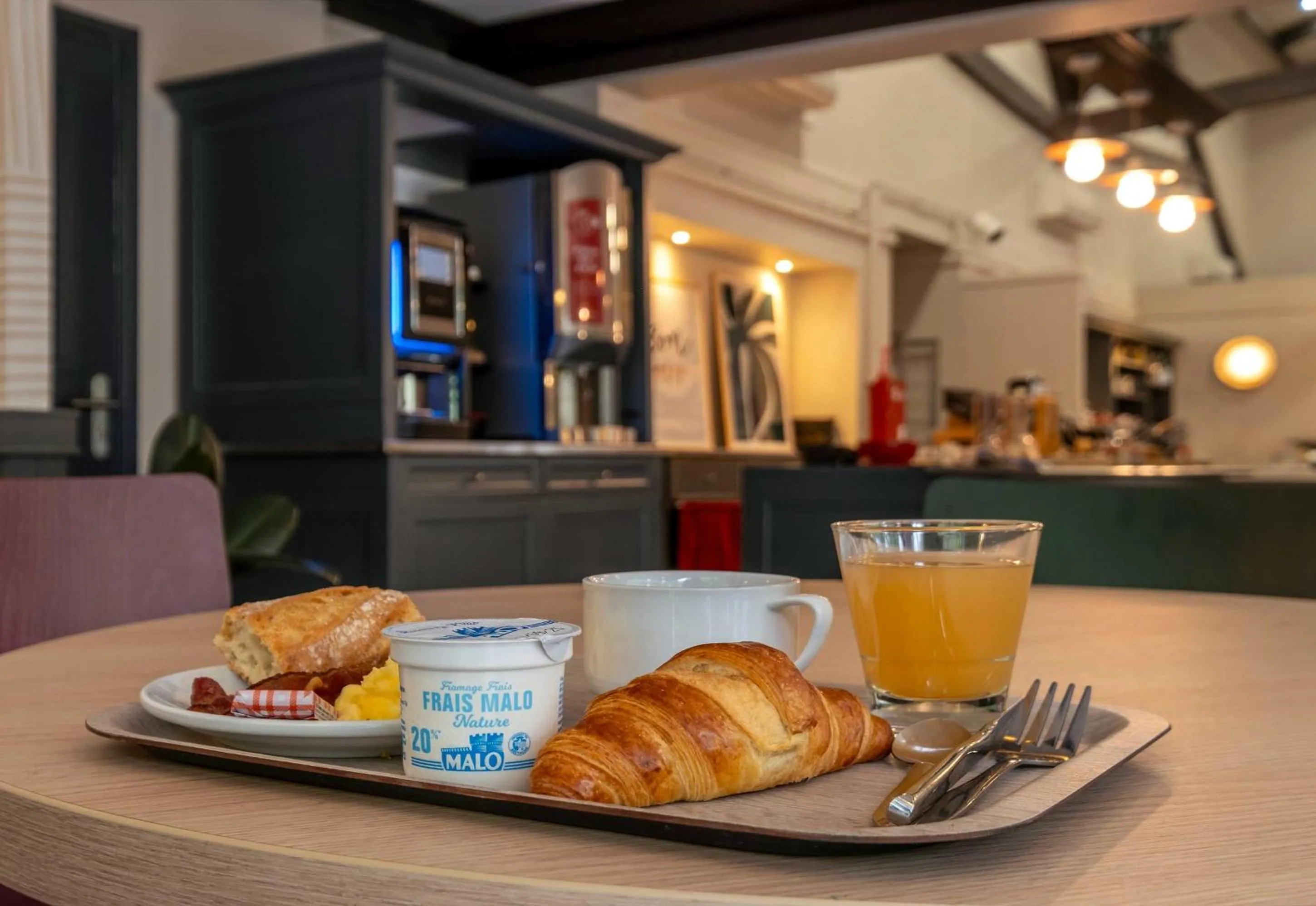 Breakfast in B&B HOTEL Niort Sud Venise Verte