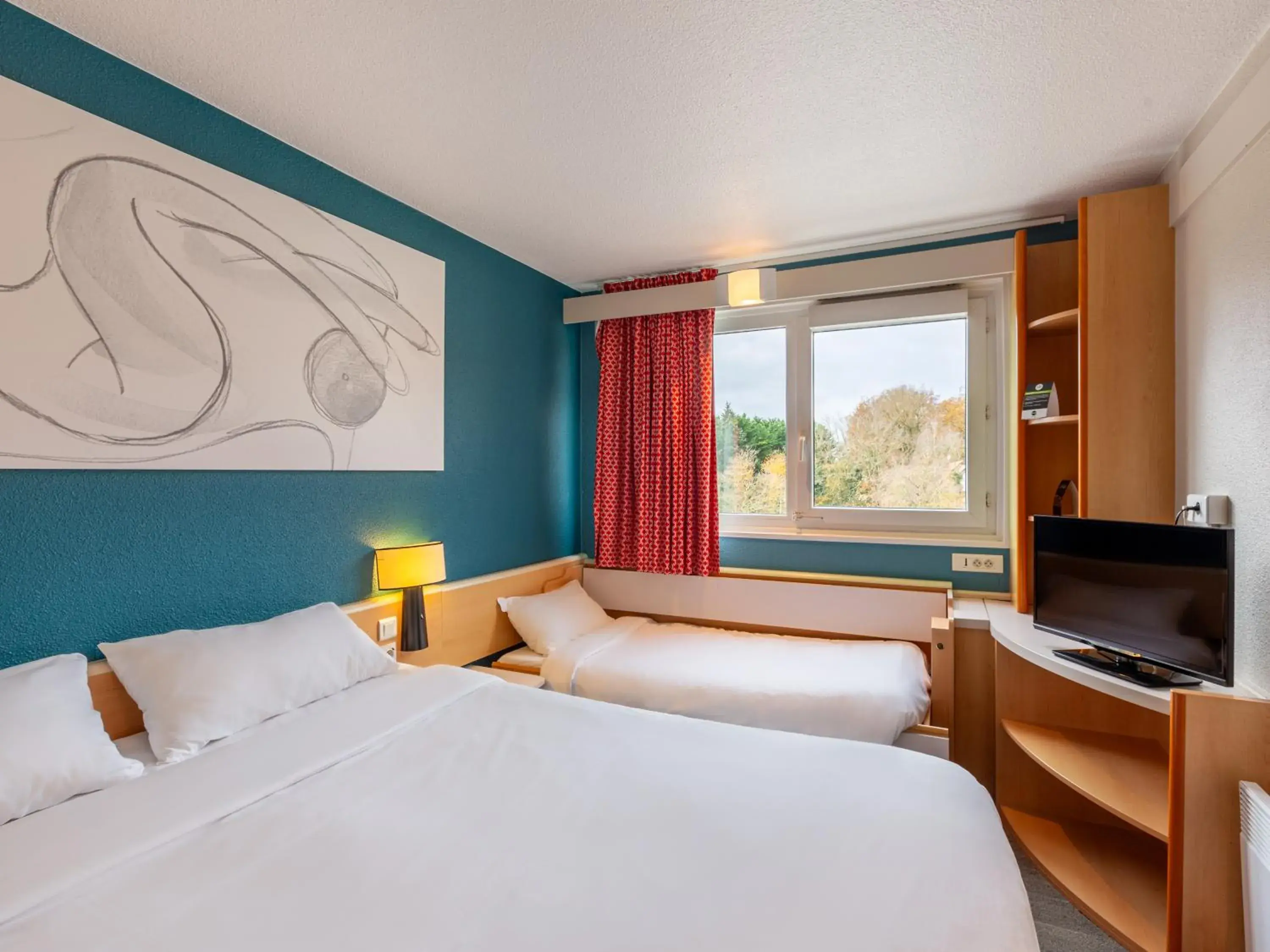 Bed in B&B HOTEL Orléans Nord Saran Bed in B&B HOTEL Orléans Nord Saran