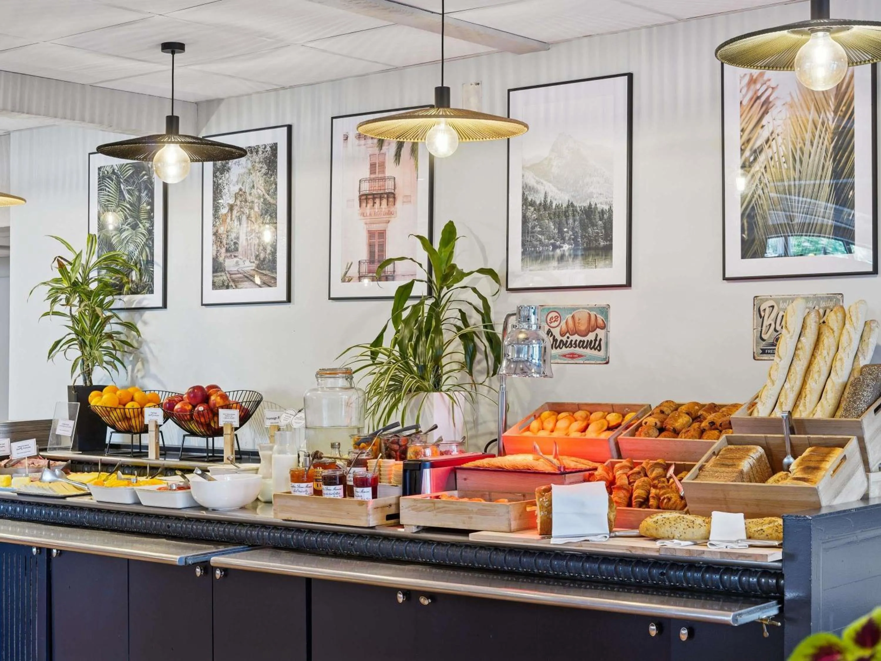 Breakfast in ibis Paris Porte D'Orleans