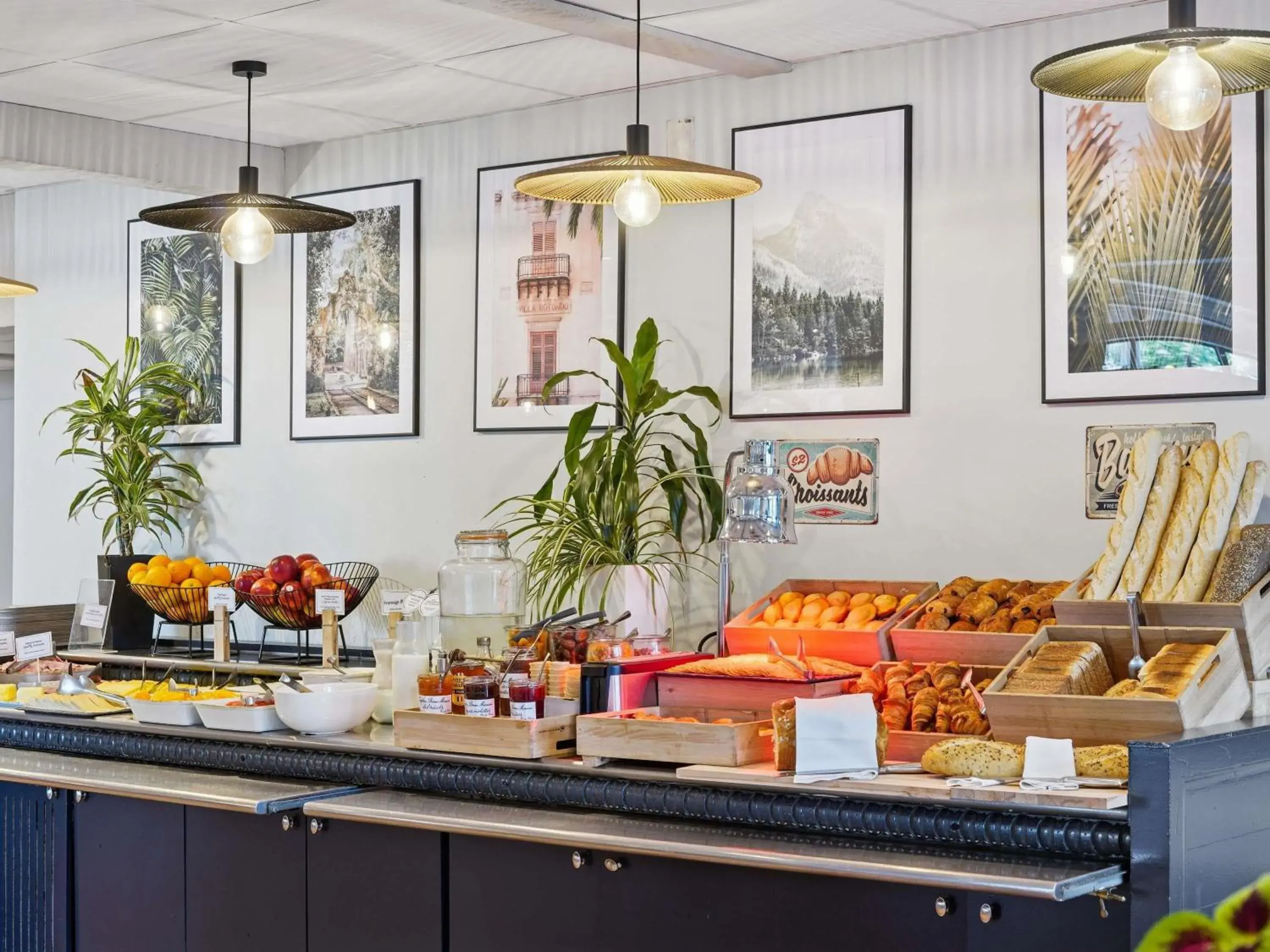 Breakfast in ibis Paris Porte D'Orleans Breakfast in ibis Paris Porte D'Orleans