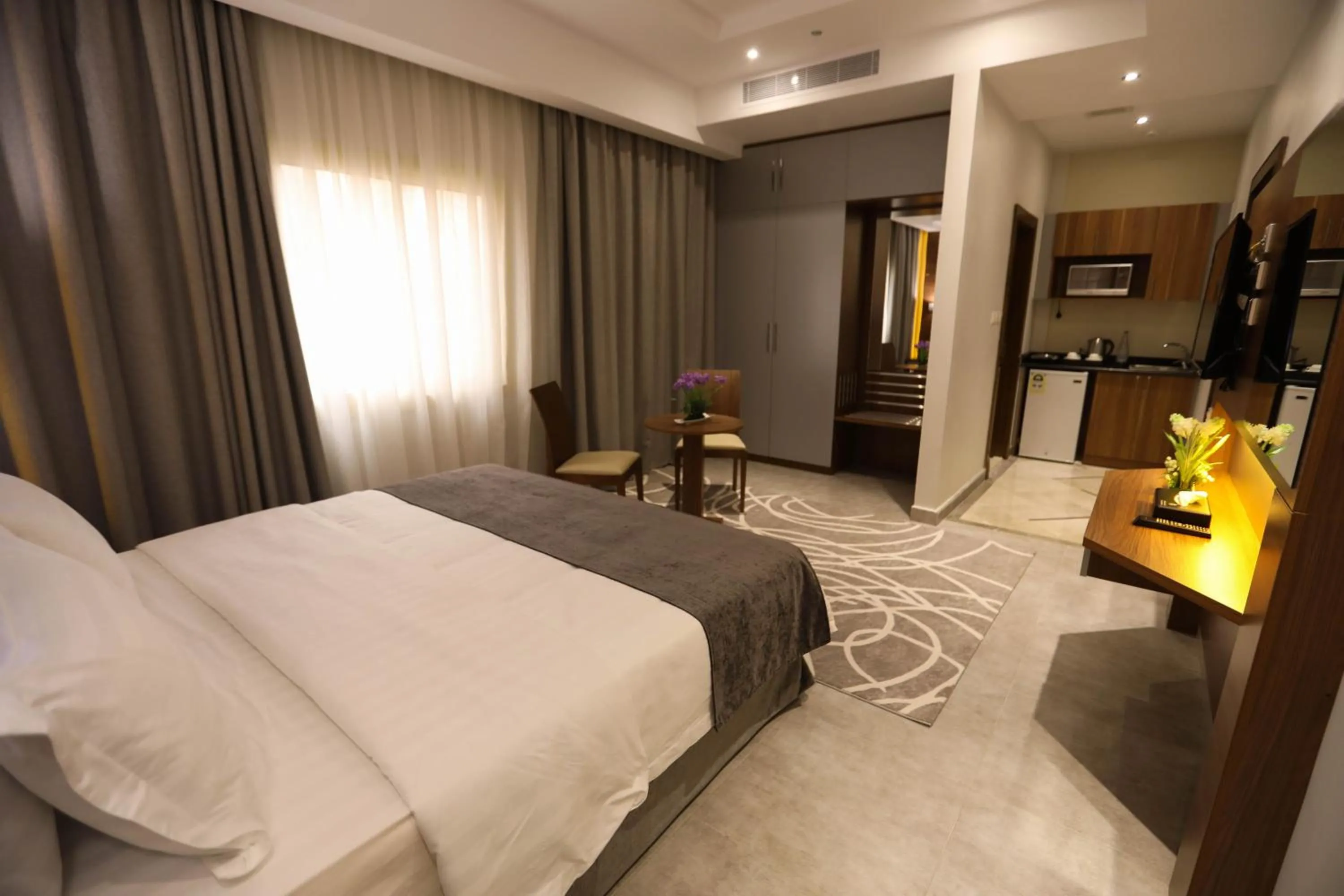 Photo of the whole room, Bed in Diamond Tower Hotel