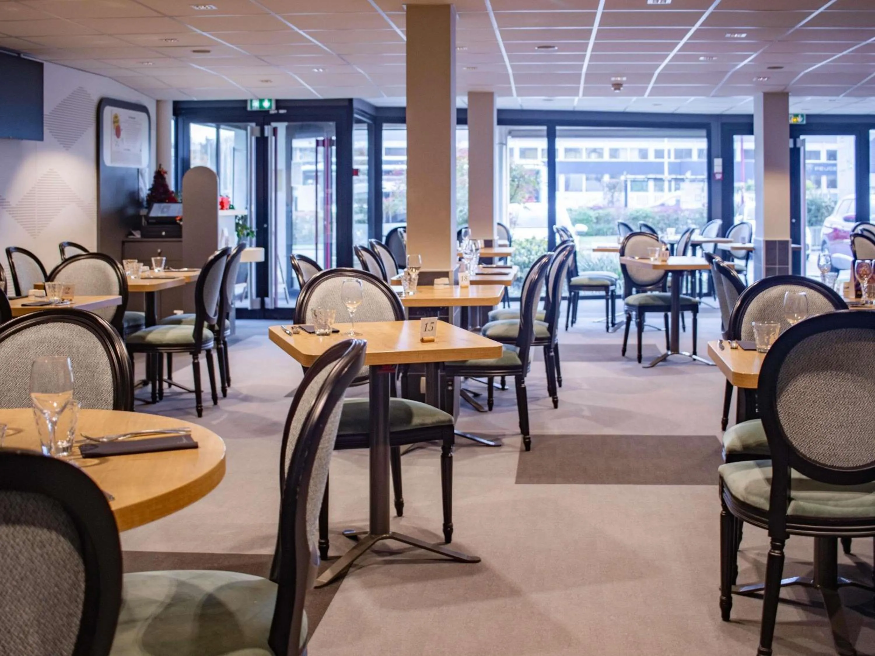 Restaurant/places to eat in ibis Rennes Beaulieu