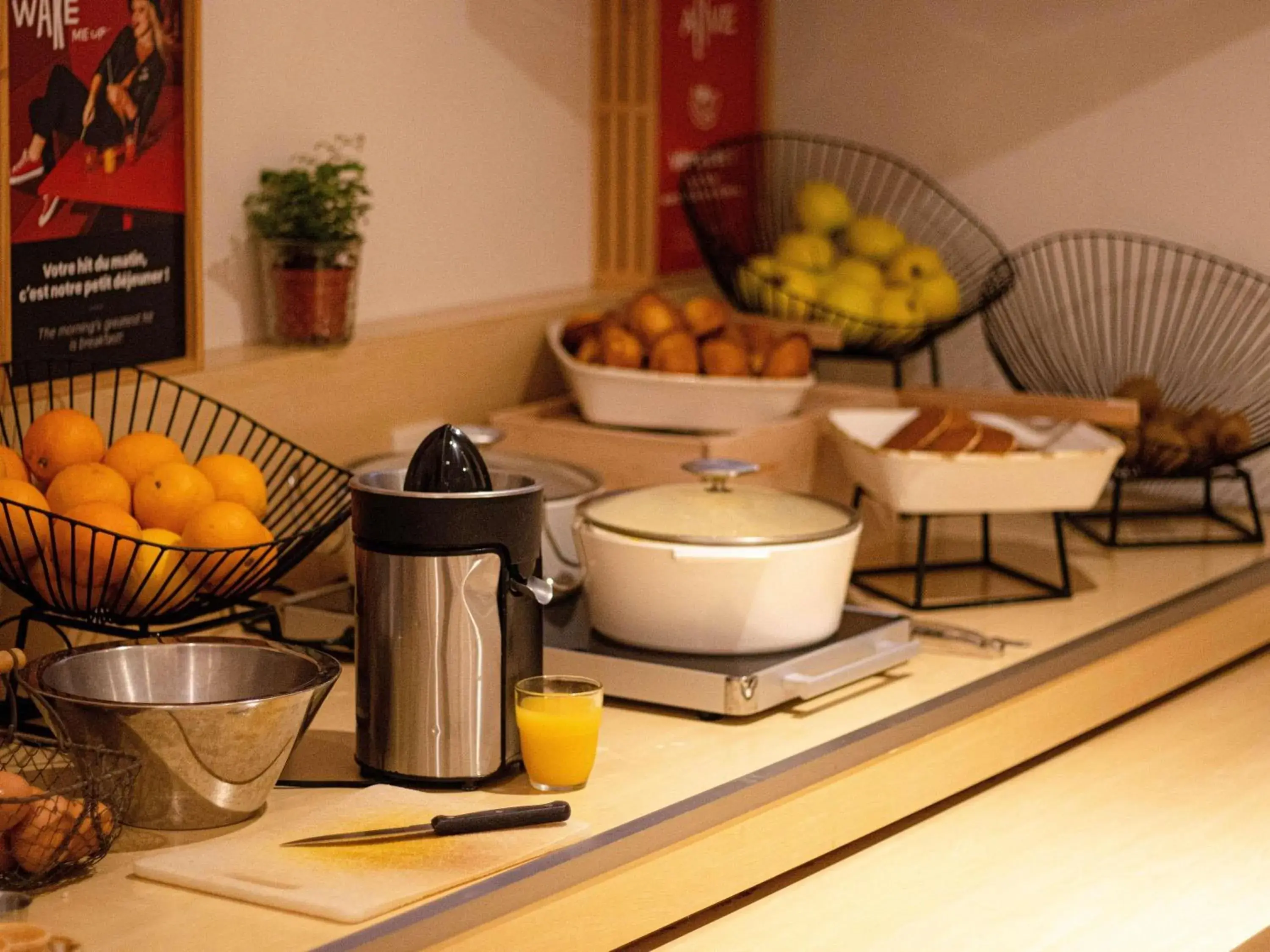 Breakfast in ibis Rennes Beaulieu Breakfast in ibis Rennes Beaulieu