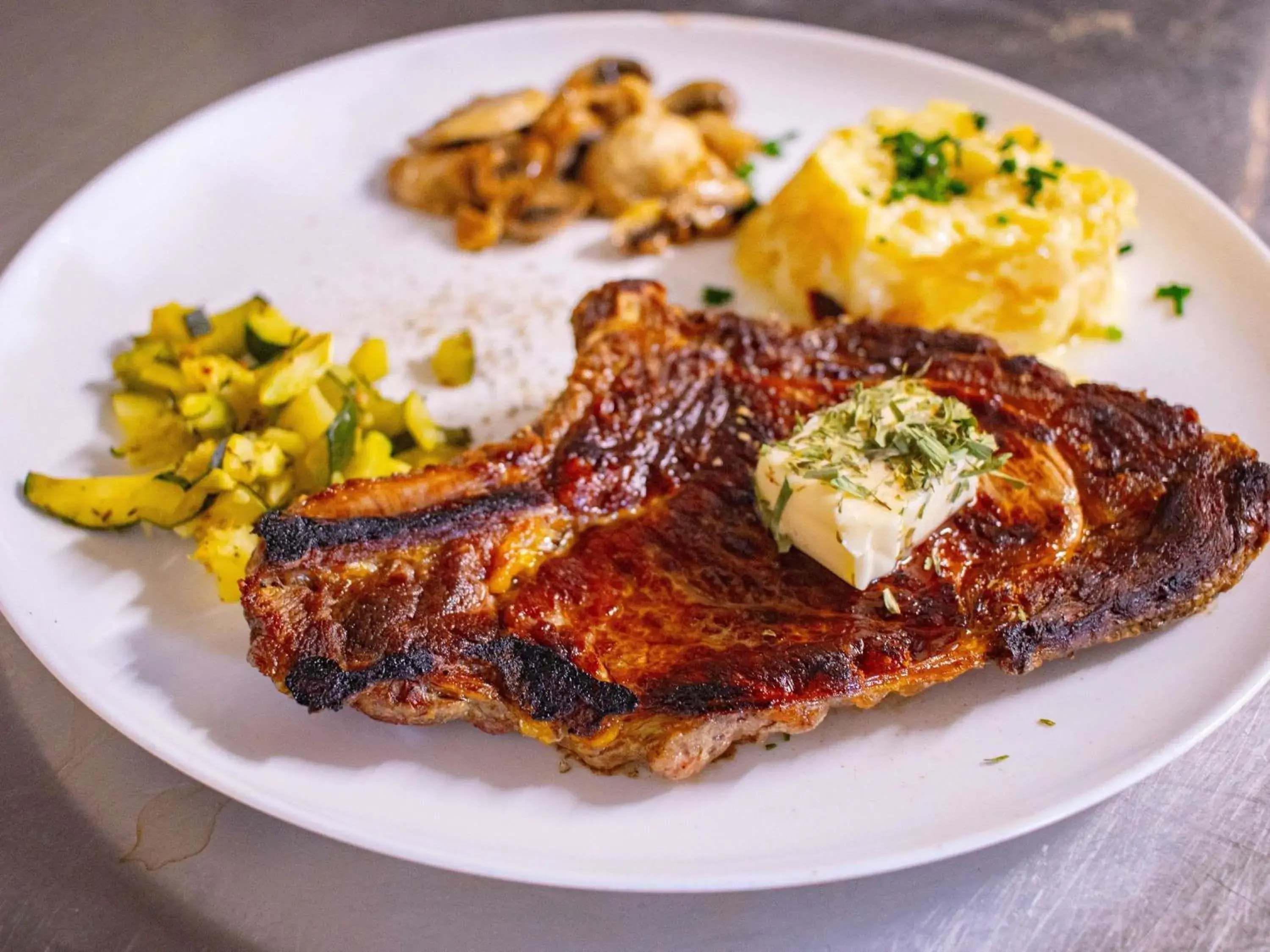 Restaurant/places to eat in ibis Rennes Beaulieu Restaurant/places to eat in ibis Rennes Beaulieu