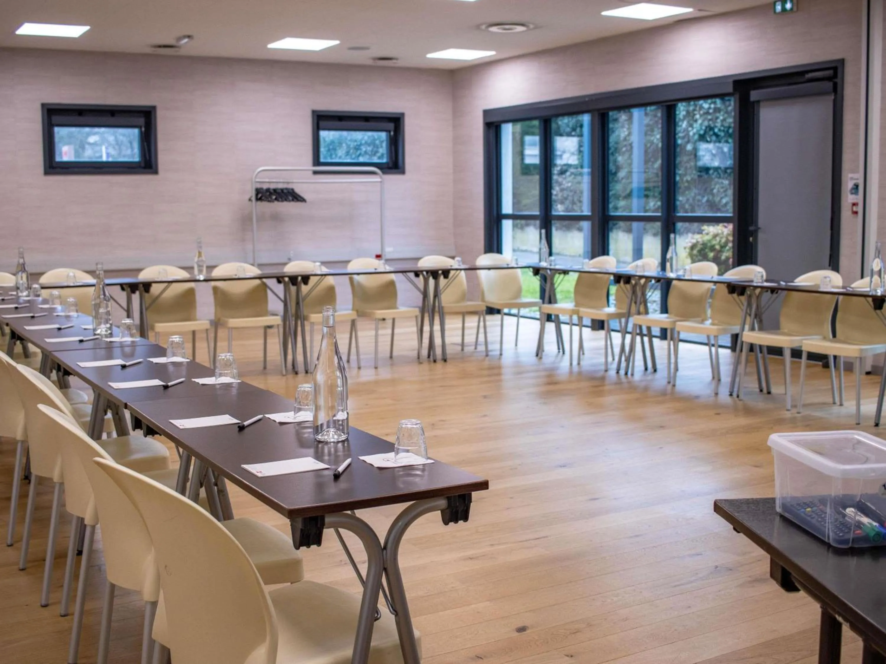 Meeting/conference room in ibis Rennes Beaulieu
