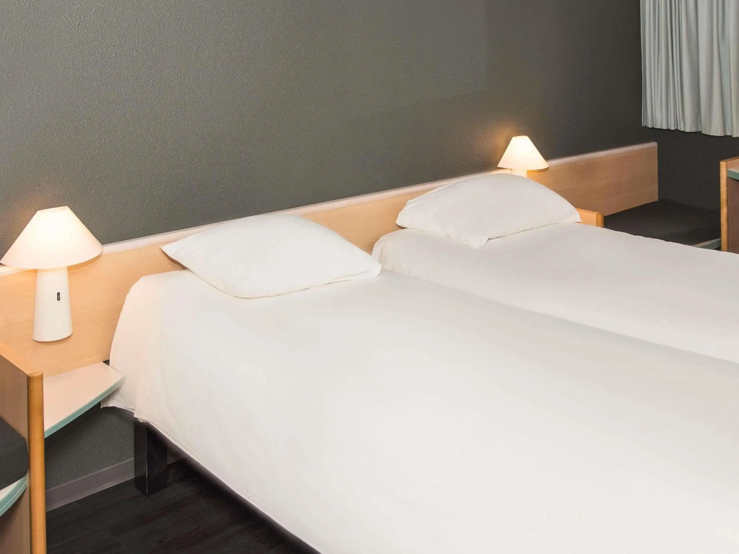 Property building, Bed in ibis Rennes Beaulieu Property building, Bed in ibis Rennes Beaulieu