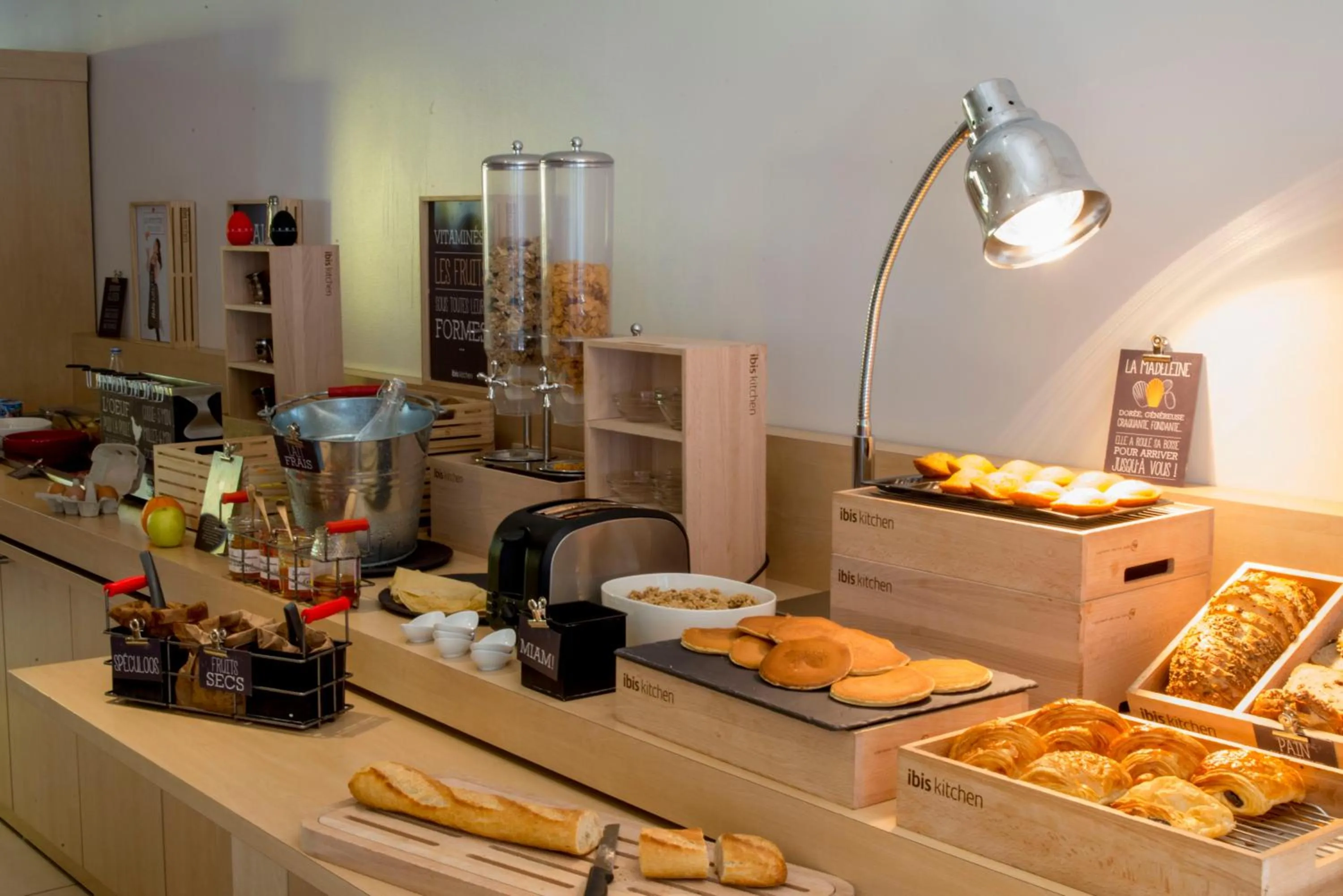 Coffee/tea facilities in ibis Rennes Beaulieu