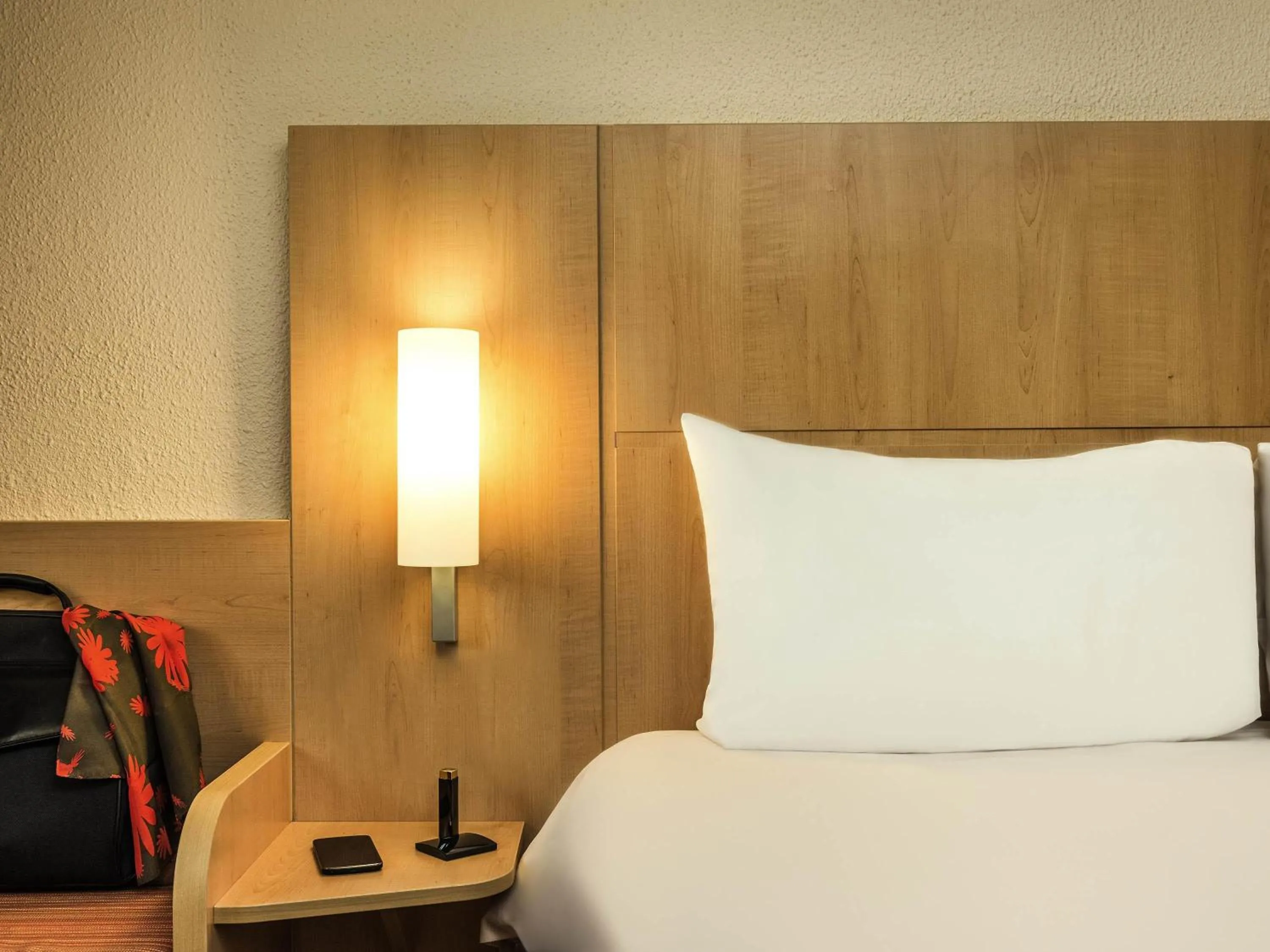 Bedroom, Bed in ibis Paris Montmartre Sacré-Coeur