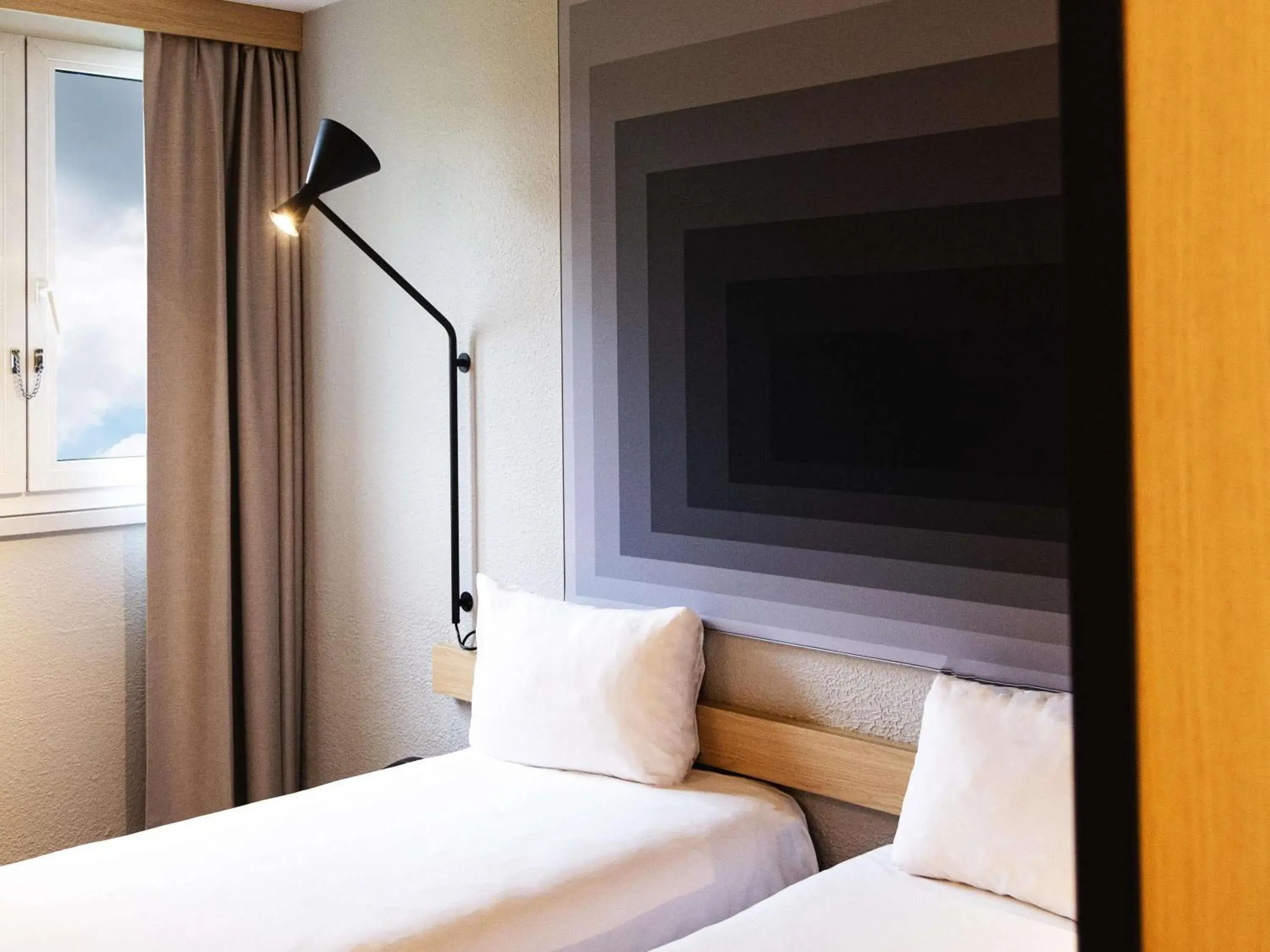 Bedroom, Bed in ibis Le Mans Est Pontlieue Bedroom, Bed in ibis Le Mans Est Pontlieue