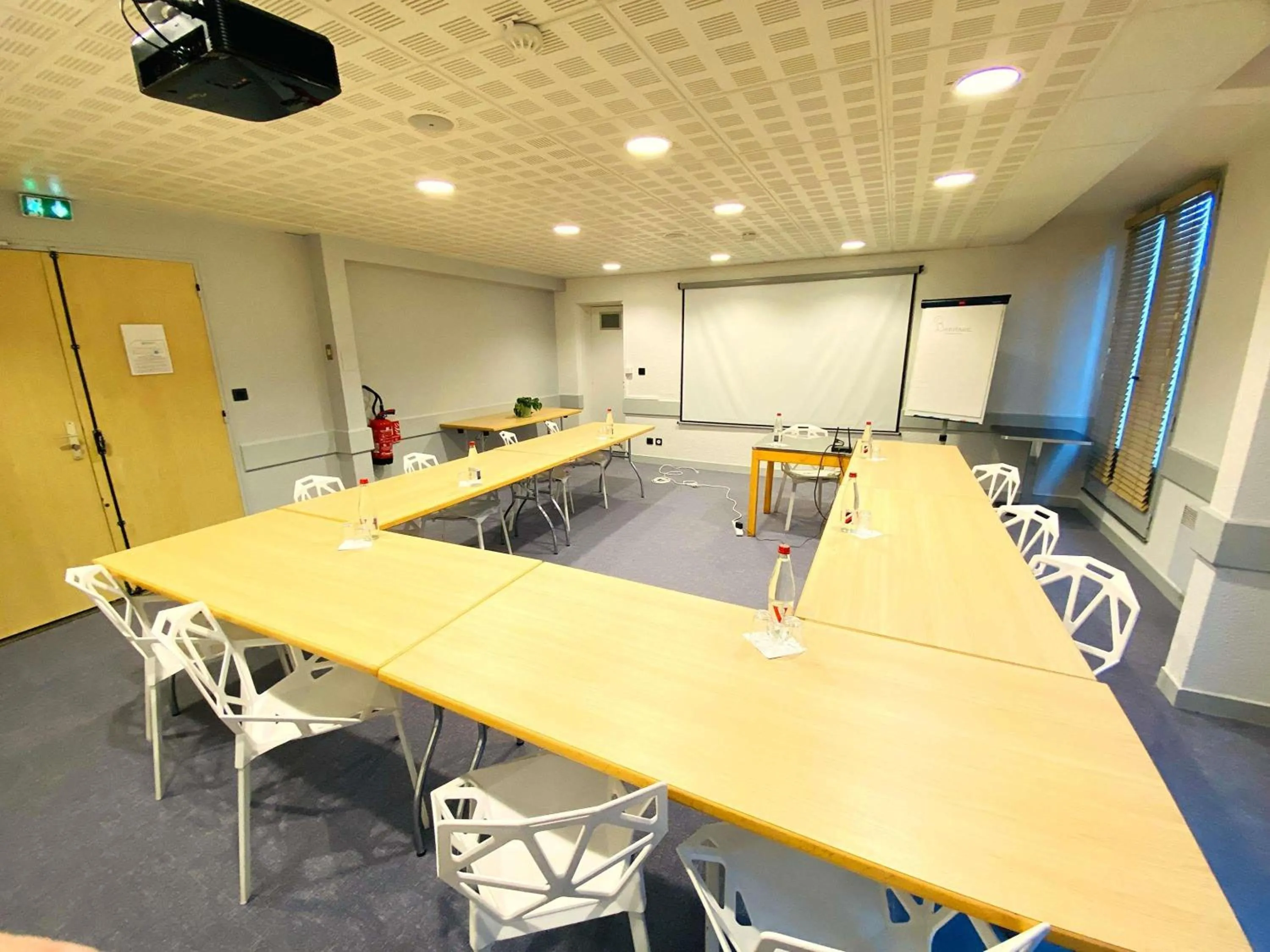 Meeting/conference room in ibis Le Mans Est Pontlieue