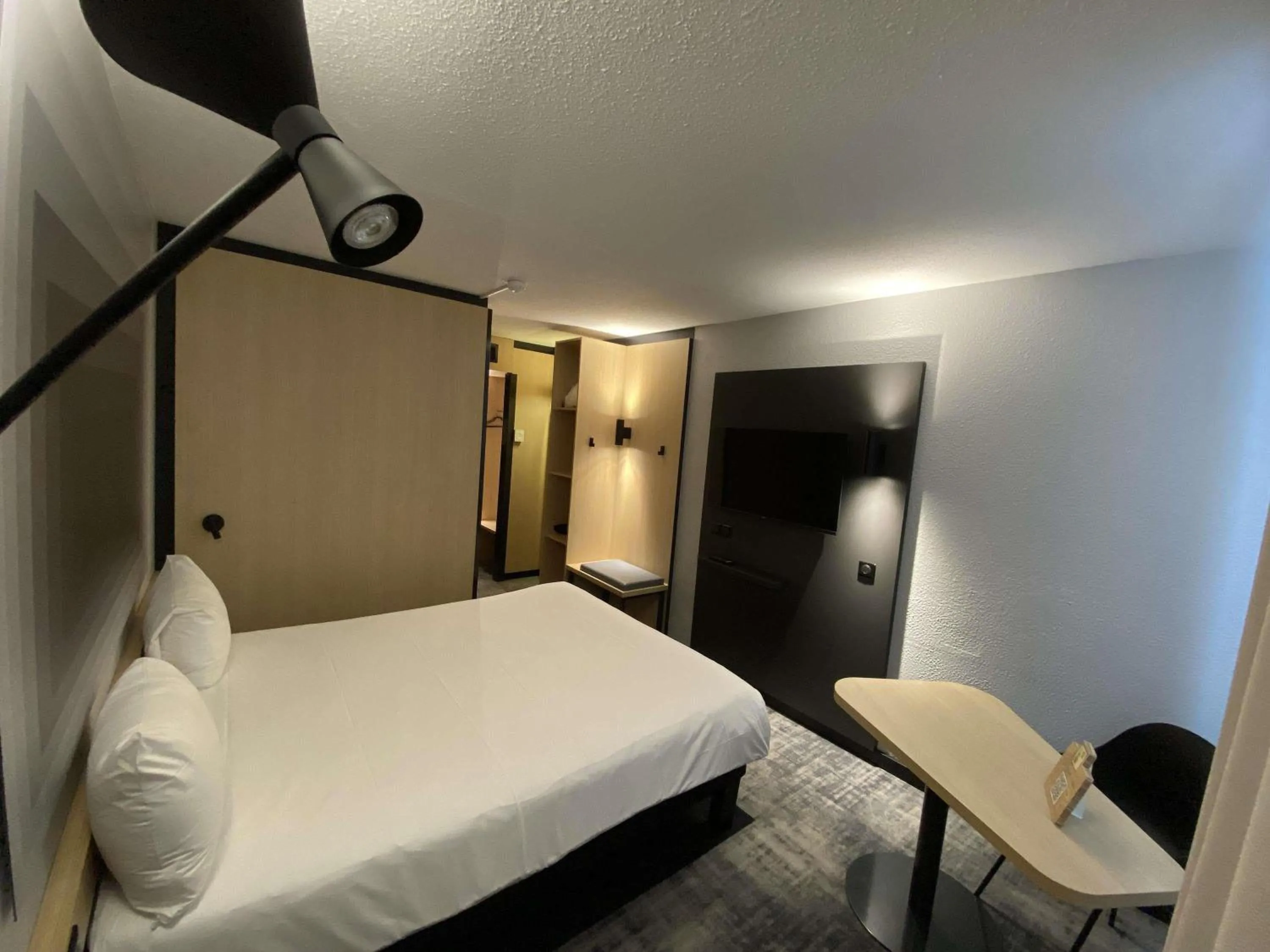 Bedroom, Bed in ibis Le Mans Est Pontlieue