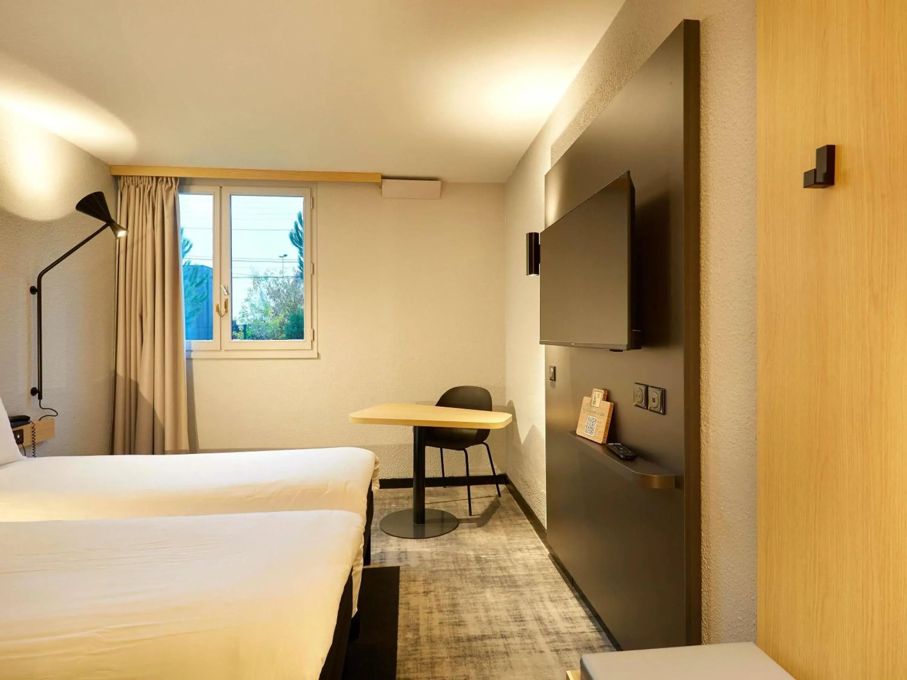 Bedroom, Bed in ibis Le Mans Est Pontlieue Bedroom, Bed in ibis Le Mans Est Pontlieue